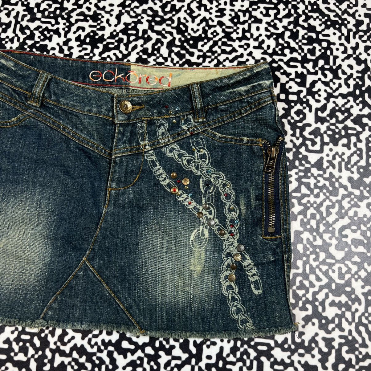 Ecko Unltd. Vintage Y2K Ecko Red Unlimeted Chain Logo Denim Mini Skirt Size 28" / US 6 / IT 42 - 7 Thumbnail