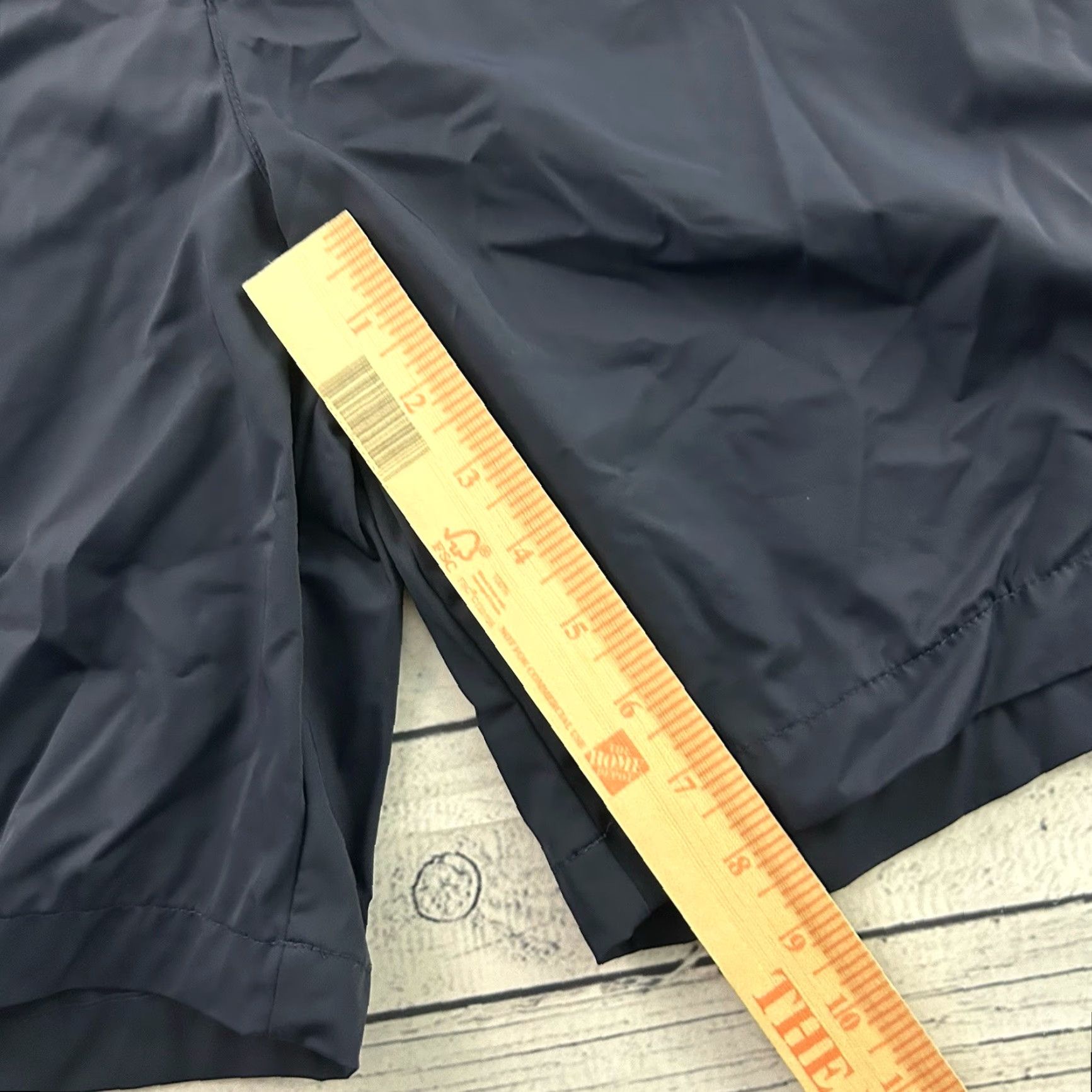Vintage Extracurricular Flat Front Nylon Golf Shorts Men's 34 Blue Clothing Style: Chino, Flat Front, Nylon, Button-Up? Size US 34 / EU 50 - 3 Thumbnail