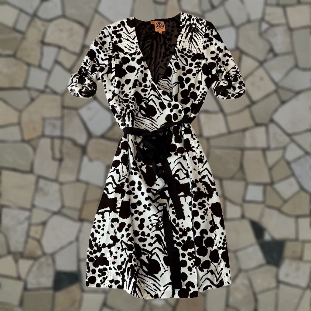 Tory Burch Tory Burch Dress Womens 0 Ivory Silk Wrap Knee Length Women Size XS / US 0-2 / IT 36-38 - 1 Thumbnail