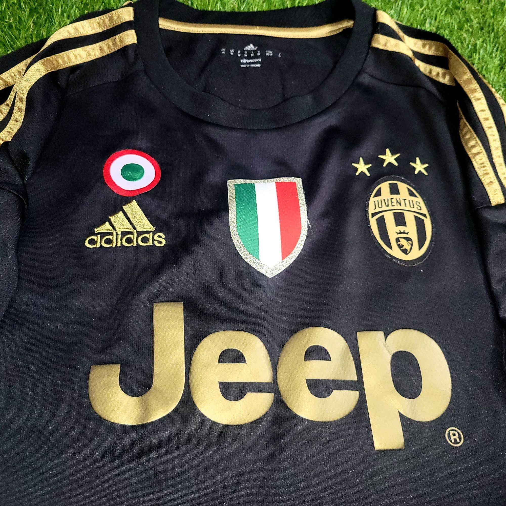 Adidas Morata Juventus 2015 2016 Third UEFA Soccer Jersey Shirt M Size US M / EU 48-50 / 2 - 4 Thumbnail
