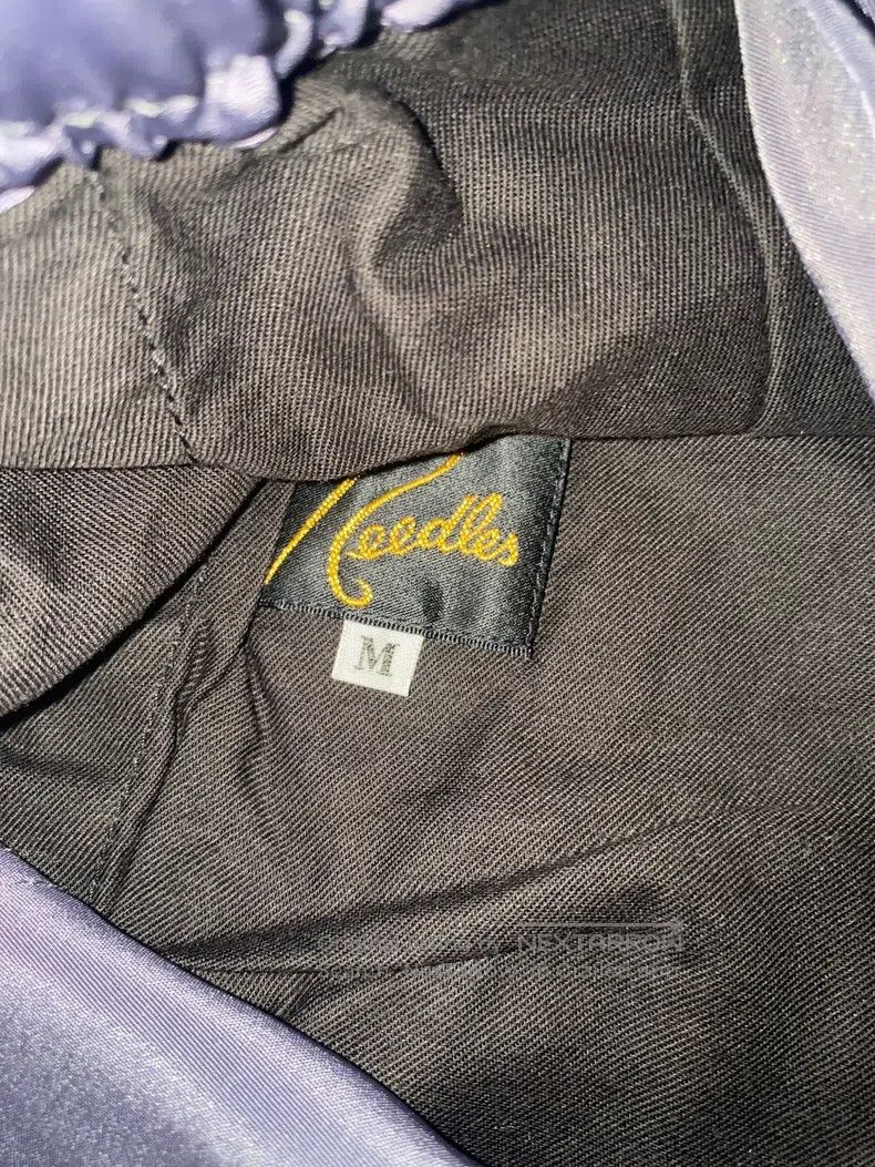 Needles Needles size M Classic butterfly embroidered nylon quick-dr Size US 34 / EU 50 - 3 Thumbnail