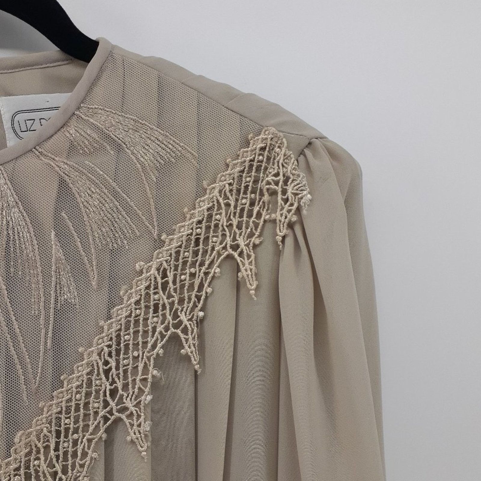 Vintage Liz Roberts Vintage Cottagecore Blouse 14 Sheer Beige Lace Size XL / US 12-14 / IT 48-50 - 9 Thumbnail