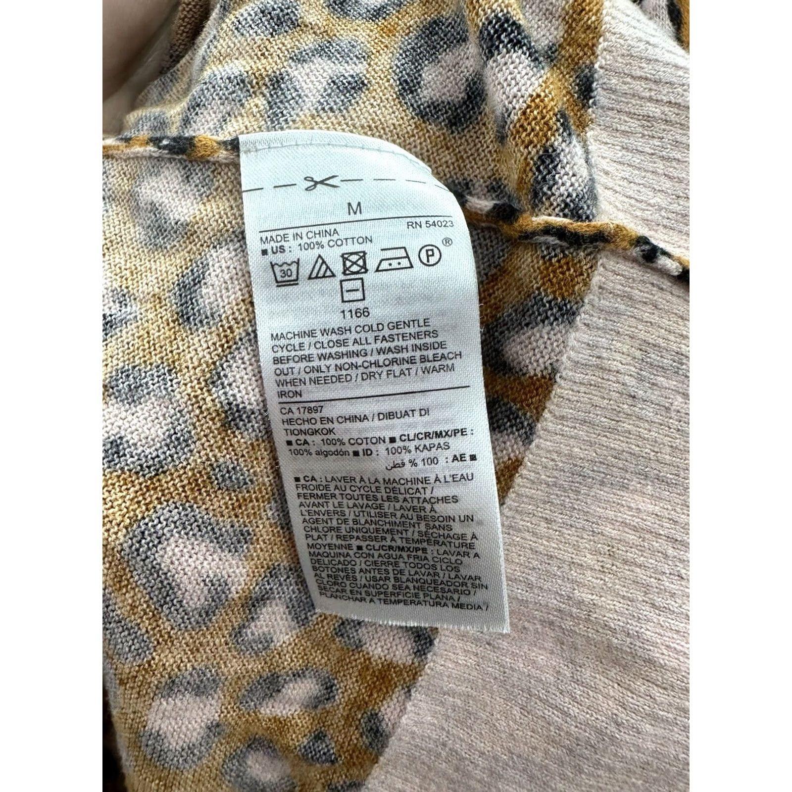 Old Navy Old Navy Cardigan Shirt Womens Brown Animal Print Button Up Long Sleeve Size M Regular Knit 100% Cotton Mens? Size M / US 6-8 / IT 42-44 - 5 Thumbnail