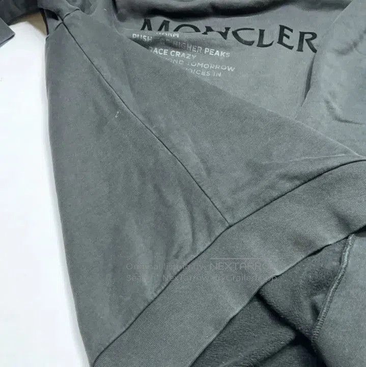Moncler Moncler Flocked Logo Crewneck Long Sleeve Sweatshirt. Size US XXL / EU 58 / 5 - 6 Thumbnail
