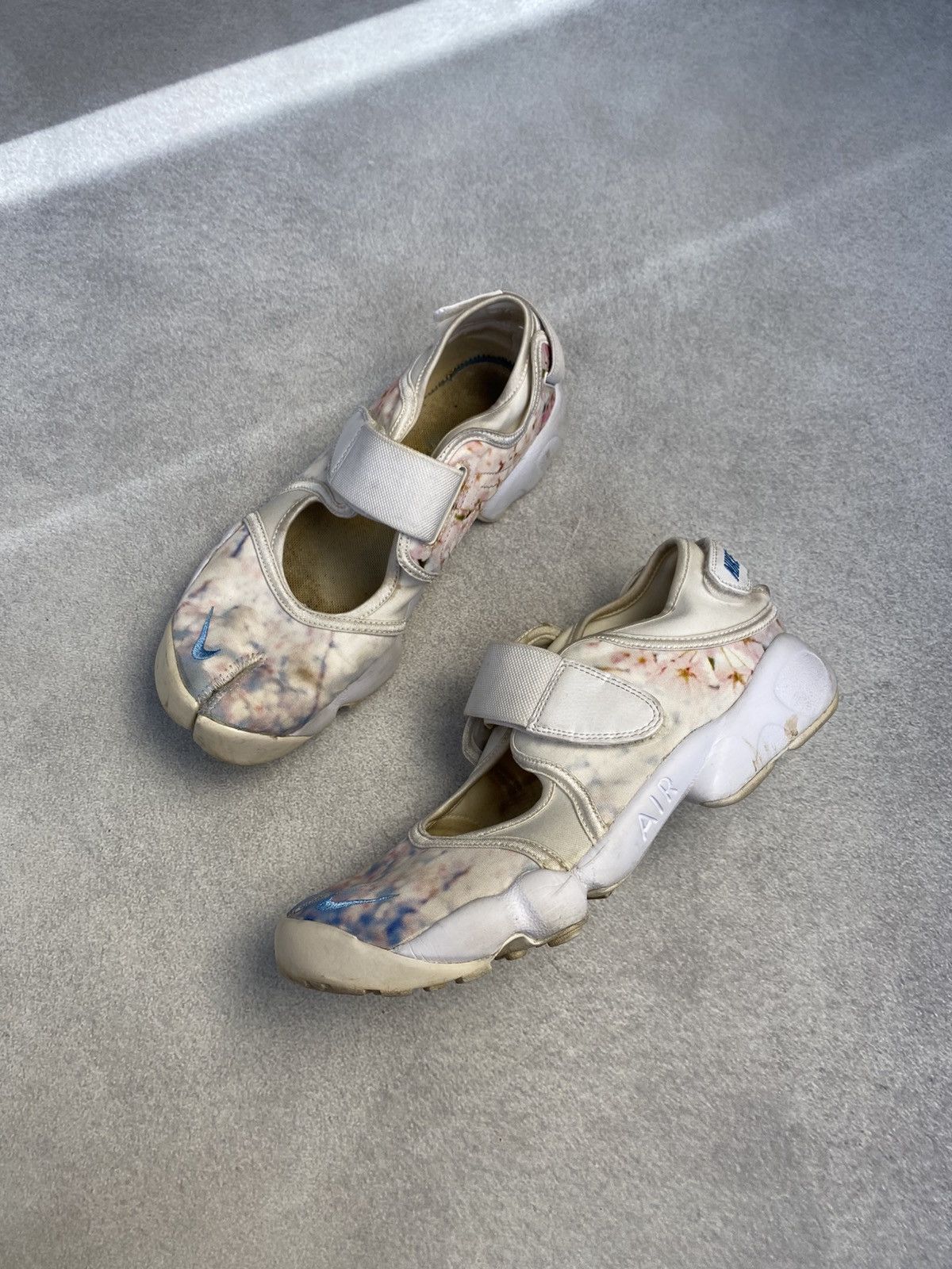 Nike ACG Nike Air Rift vintage Sandals Tabi Shoes mule clogs y2k ACG Size US 8.5 / EU 41-42 - 1 Thumbnail