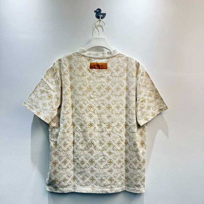 Louis Vuitton Louis Vuitton Monogram Full Logo Short Sleeve Size US XL / EU 56 / 4 - 5 Thumbnail