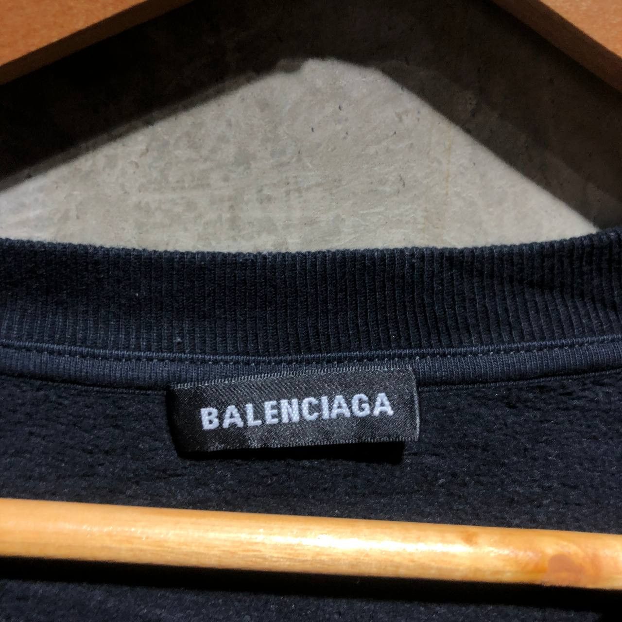 Balenciaga Balenciaga Spell out logo embroidered crewneck long sleeves Size S / US 4 / IT 40 - 9 Thumbnail