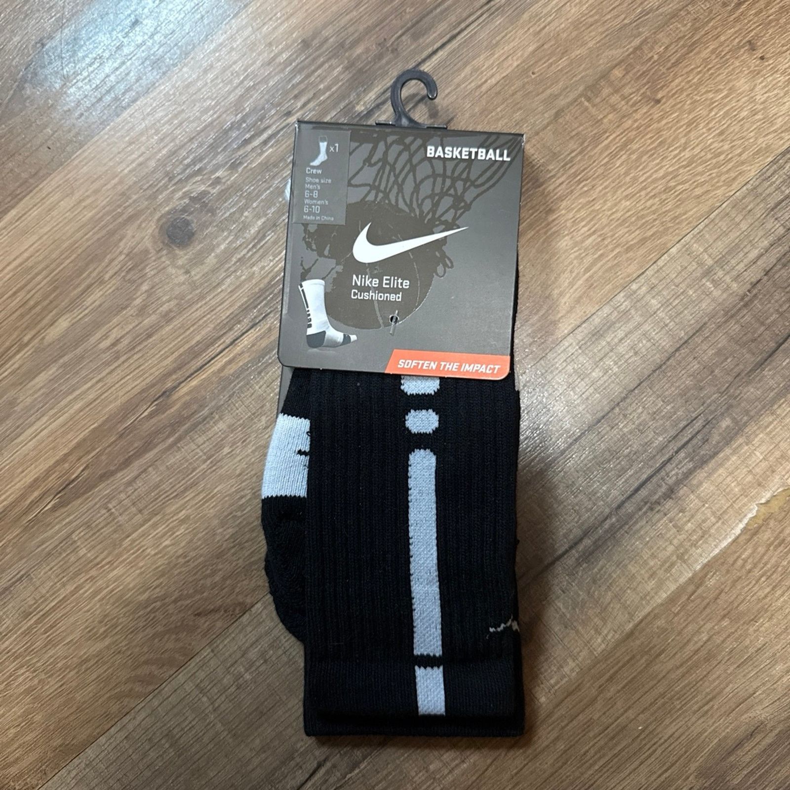 Nike 2013 Nike Elite Cushioned Basketball Crew Socks Size ONE SIZE - 1 Thumbnail