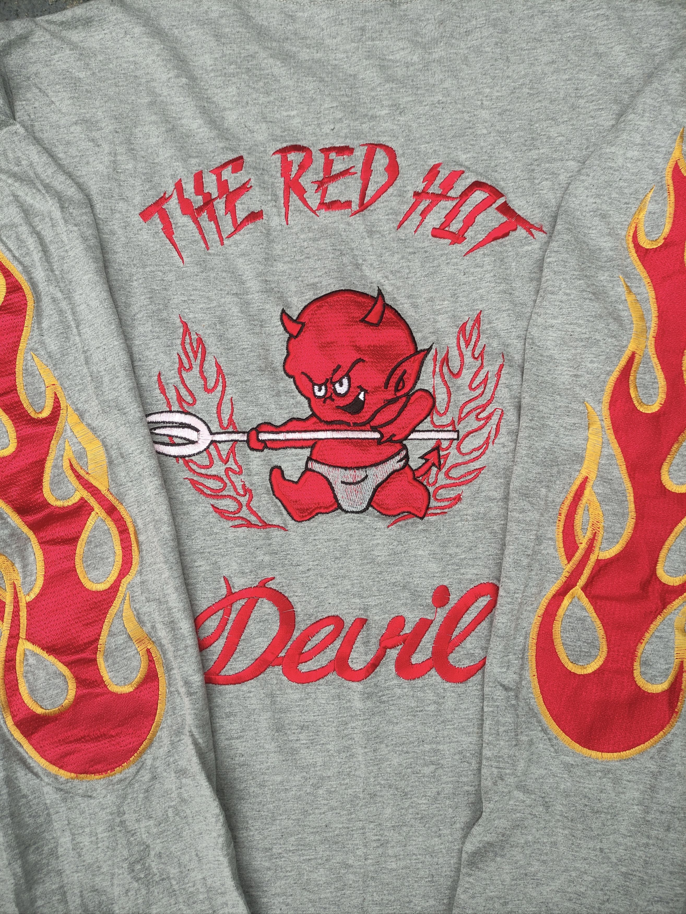 Vintage Vintage Dog Town Red Hot Little Devil Shirt Size US L / EU 52-54 / 3 - 1 Thumbnail