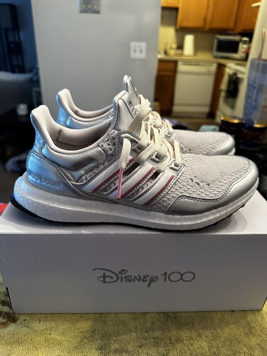ultraboost 4.0 disney