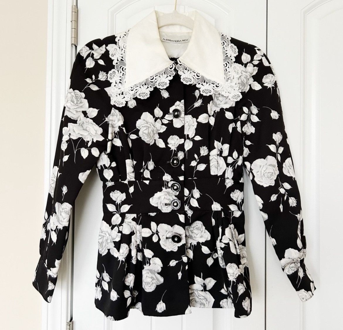 Alessandra Rich Alessandra Rich Lace Collar Floral Button Up Flare Top Size S / US 4 / IT 40 - 2 Thumbnail