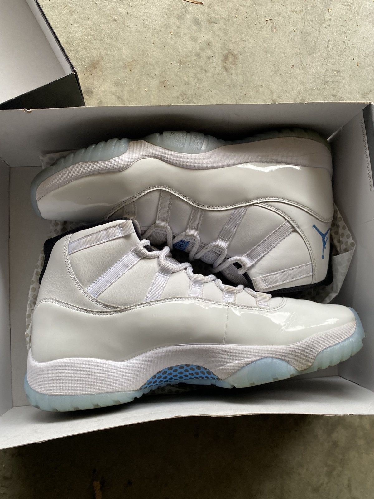 Jordan 11 High Legend Blue