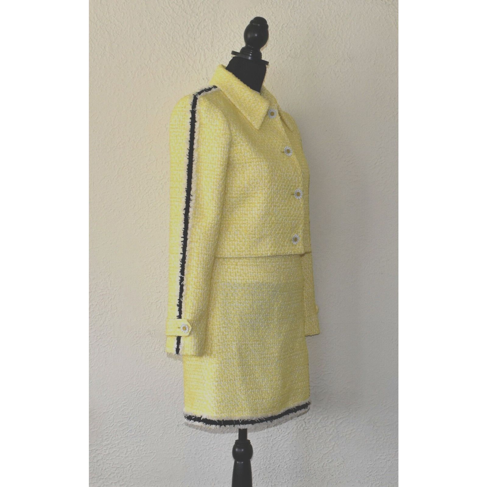 Alice + Olivia NWT ALICE + OLIVIA Yellow Tweed Daisy Blazer Dress 2 Pc Set Size S / US 4 / IT 40 - 2 Thumbnail