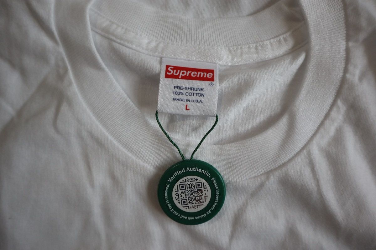 Supreme Supreme “Eat Me” Tee – FW19 Size US L / EU 52-54 / 3 - 3 Thumbnail