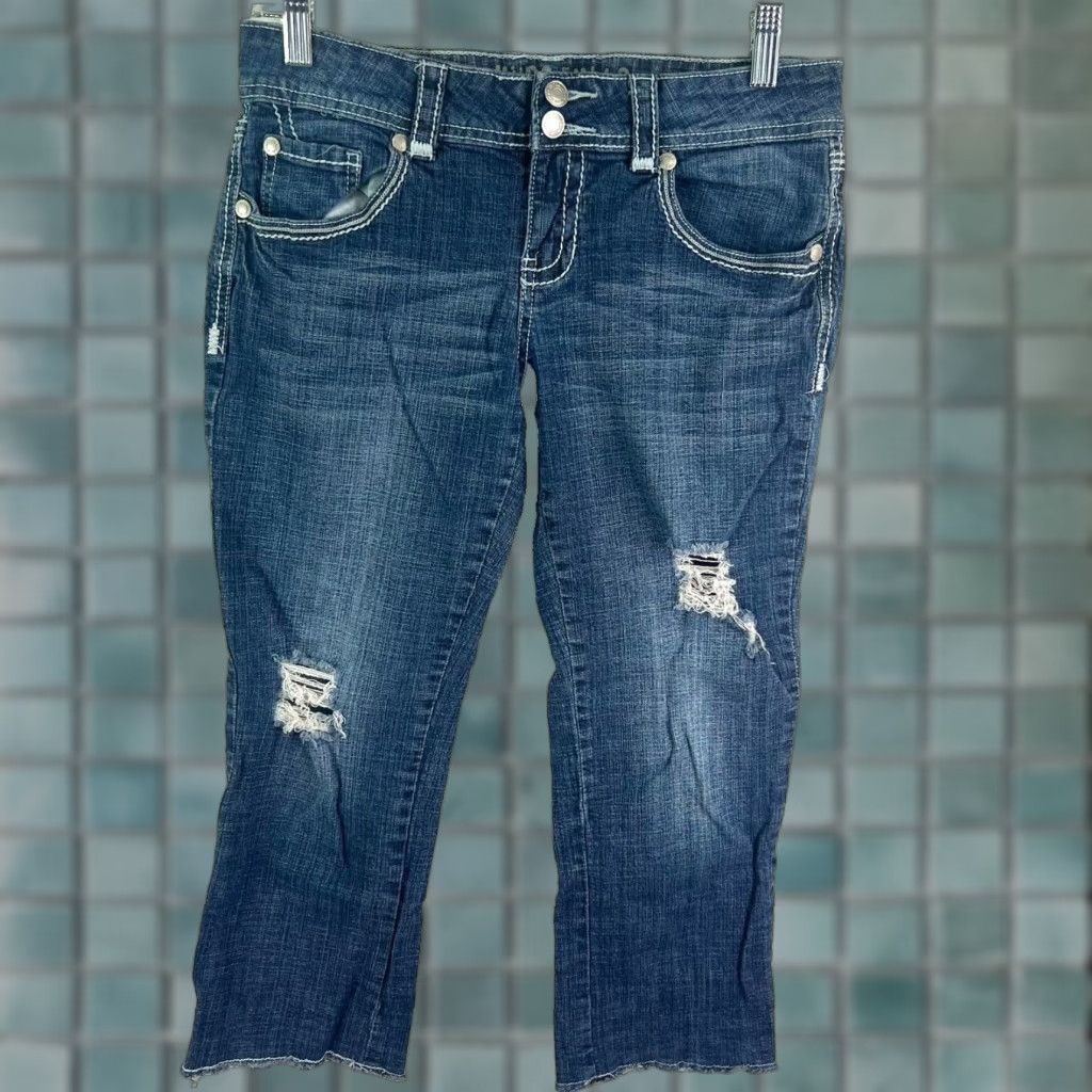 Vintage VINTAGE HYDRAULIC Dark Wash Distressed Capri Jeans Juniors Size 10 30W 22L Stretch Denim Womens Size 32" / US 10 / IT 46 - 1 Thumbnail