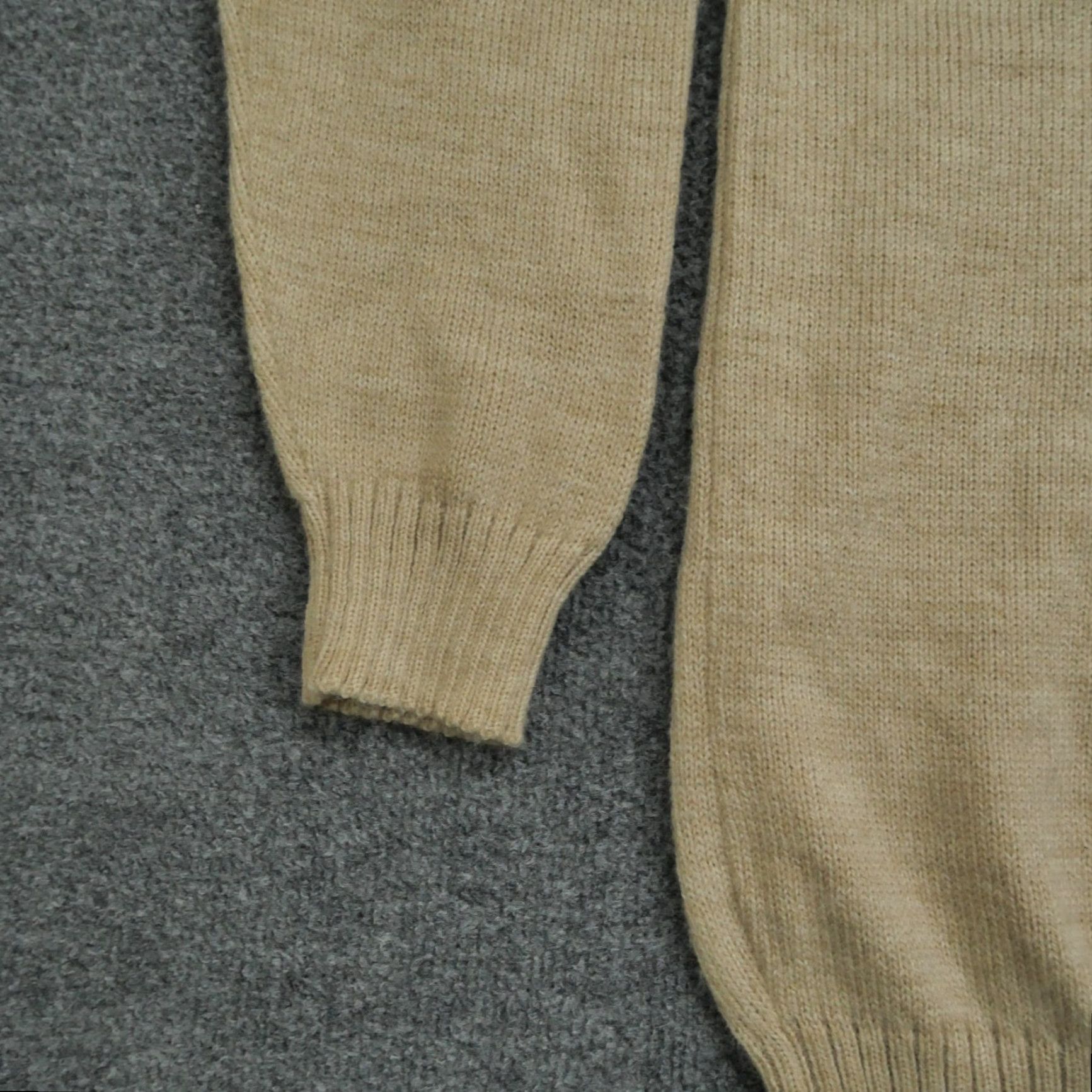 Vintage VINTAGE Alpaca Sweater Mens Medium Tan Brown Pullover V Neck Peru Size US M / EU 48-50 / 2 - 3 Thumbnail