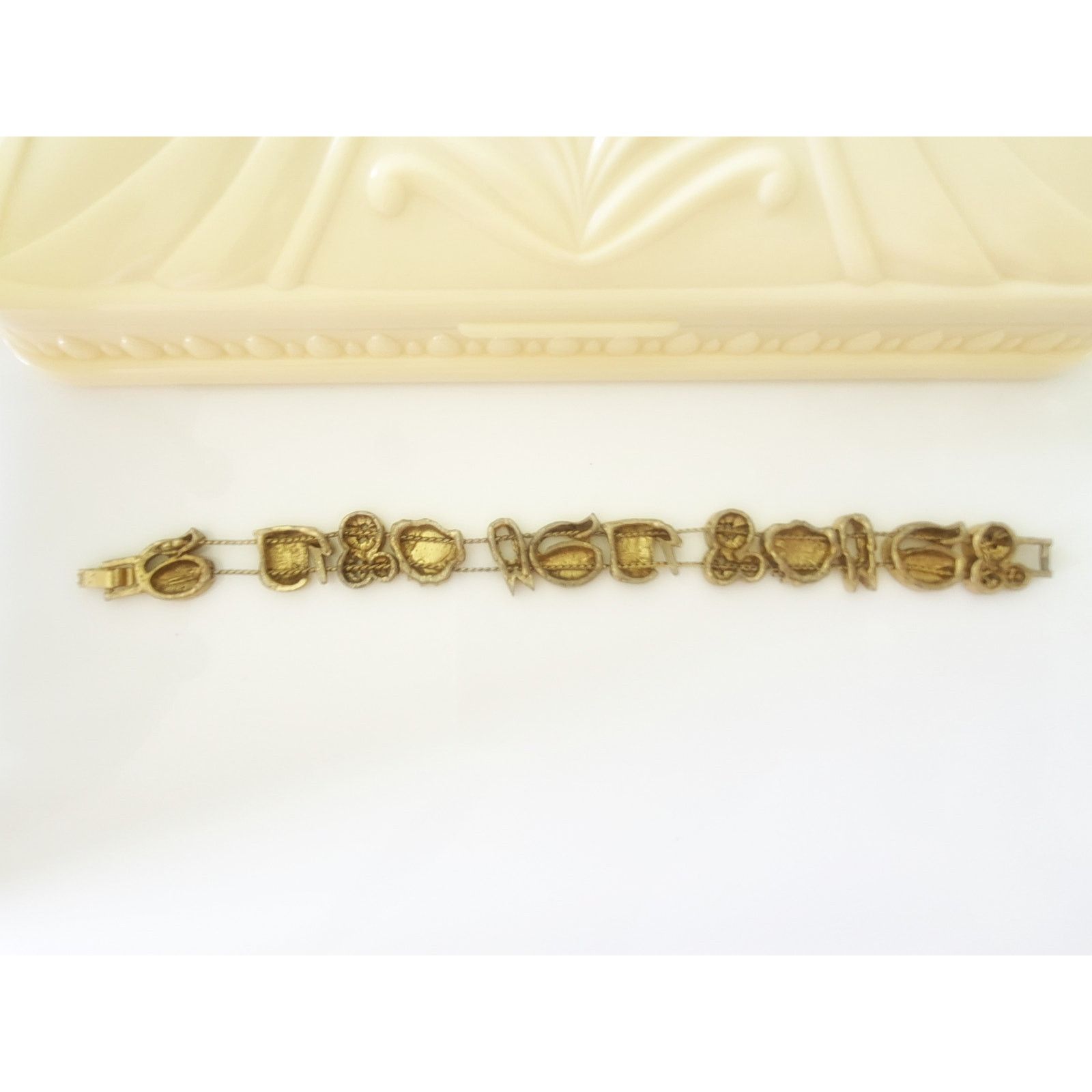 Other Vintage Gold-tone Sewing Theme Slide Charm Bracelet Size ONE SIZE - 4 Thumbnail
