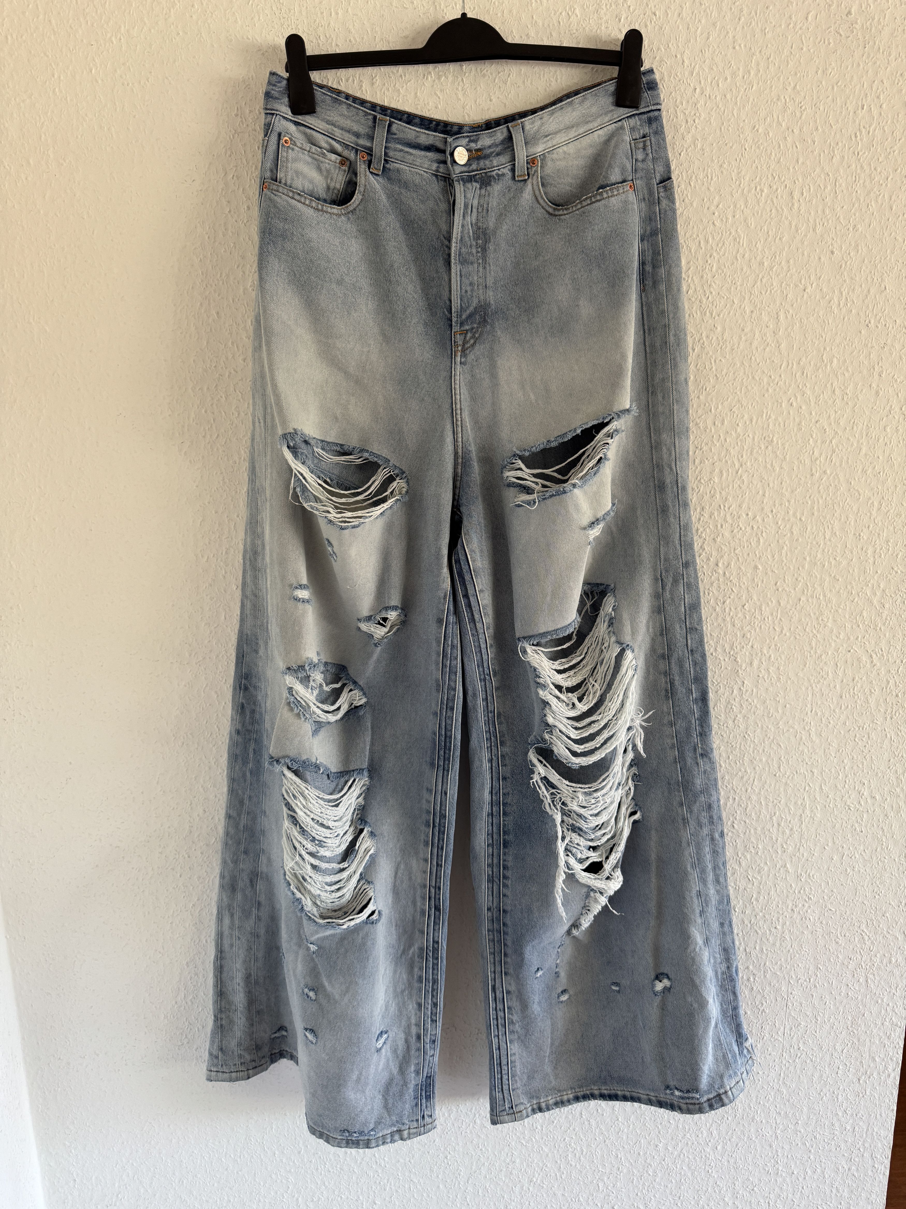 Vetements Destroyed wash denim pants Size US 32 / EU 48 - 1 Thumbnail