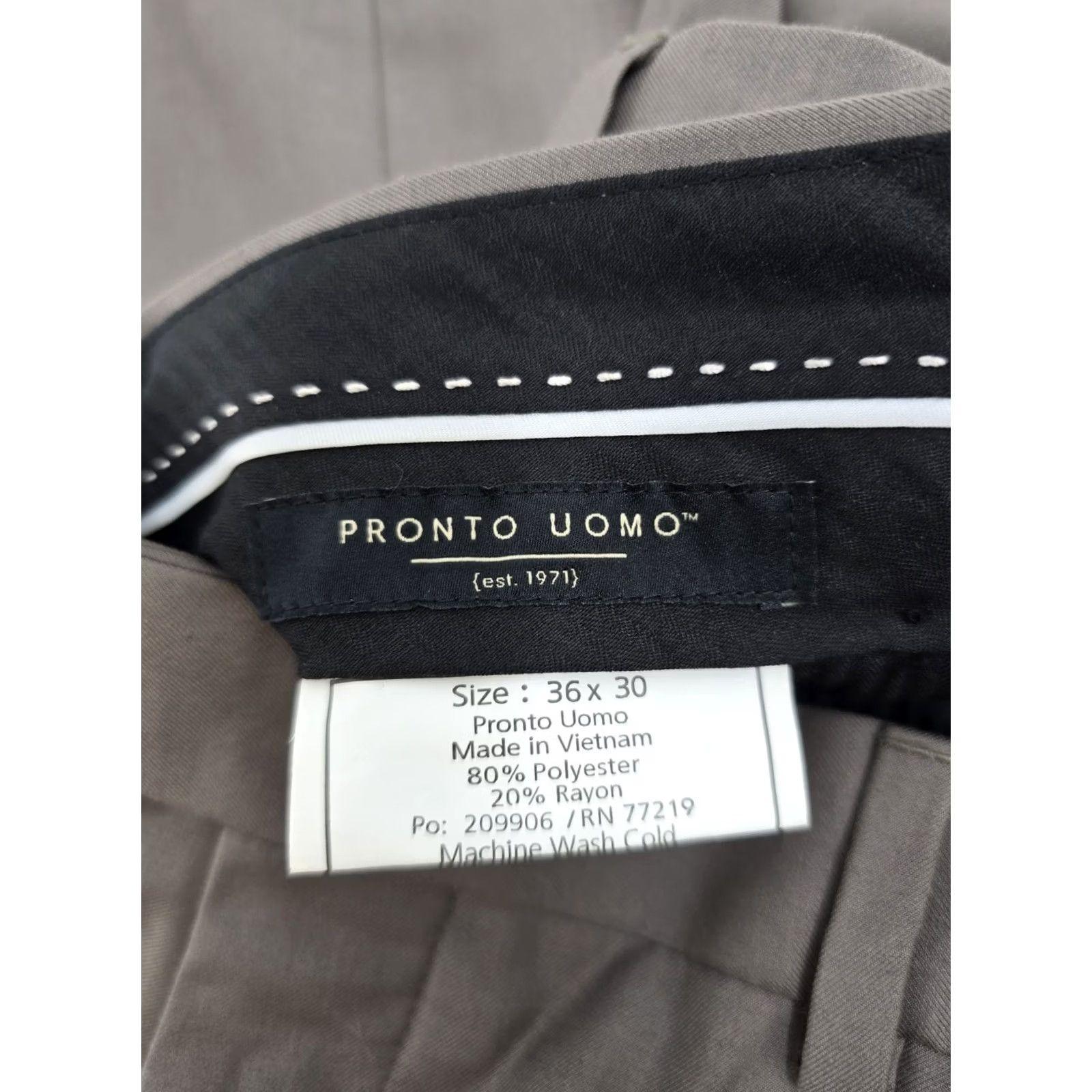 Pronto Uomo Pronto Uomo Dress Pants Mens 36x30 Gray Flat Front Classic Fit Polyester Rayon Pants Mens Regular 36 Gray Front Flat Classic Dress Pants Mens Size US 36 / EU 52 - 3 Thumbnail
