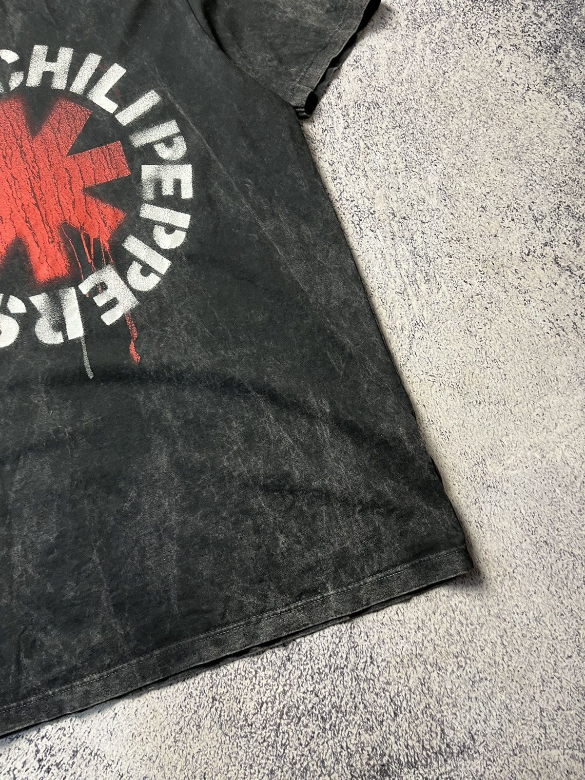 Band Tees Vintage Red Hot Chili Peppers T Shirt Y2K Size US M / EU 48-50 / 2 - 13 Thumbnail