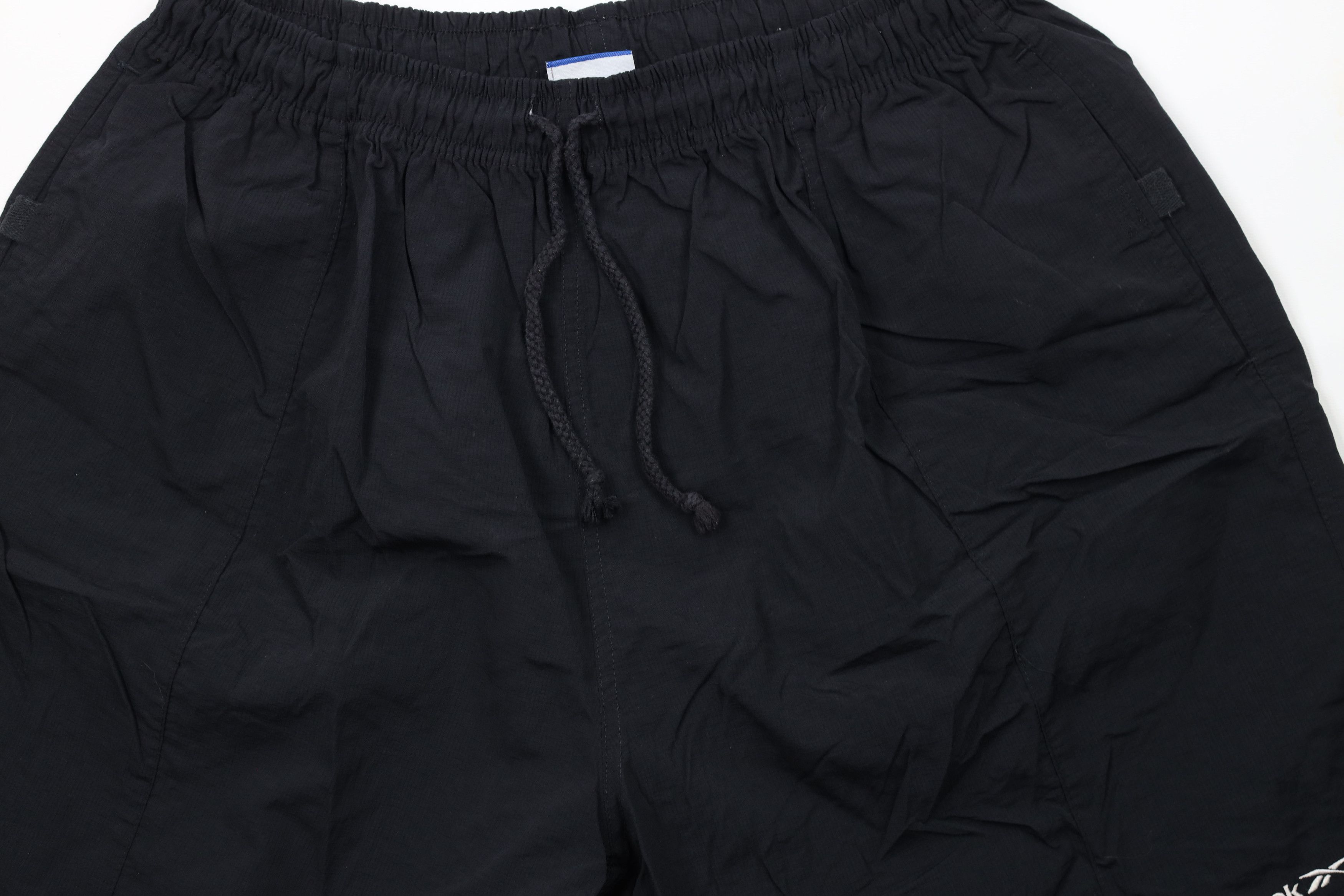 Reebok × Vintage Vintage 90s Reebok Spell Out Above Knee Shorts Black Nylon Size US 38 / EU 54 - 3 Thumbnail