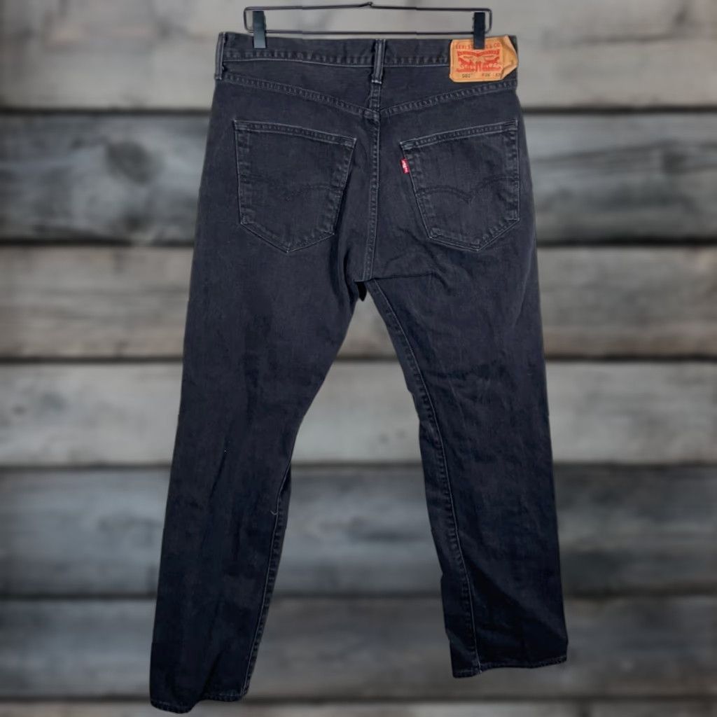 Levi's VINTAGE Levi's 501 Jeans Men's Regular Fit Straight Leg Black Denim 34 x 30 Casual Size US 34 / EU 50 - 1 Thumbnail
