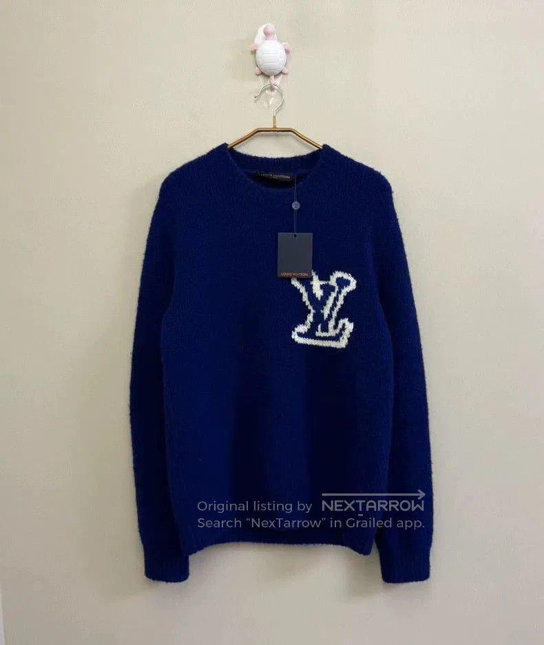 Louis Vuitton louis vuitton blue logo sweater for men- Size US M / EU 48-50 / 2 - 1 Thumbnail