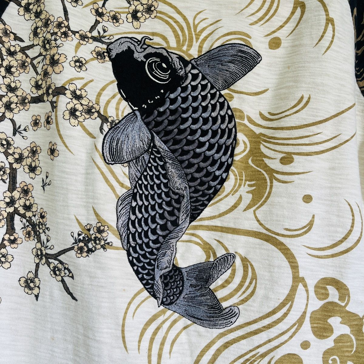 Japanese Brand × Vintage Vintage Kara Kuri Sukajan Embroidered Koi Fish TShirt Japan Size US M / EU 48-50 / 2 - 10 Thumbnail
