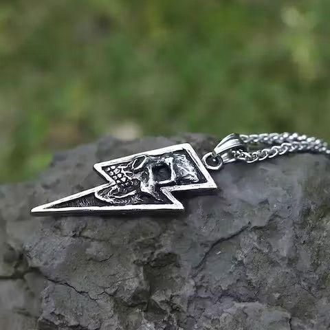 Jewelry Gothic Skull Pendant Necklaces Size ONE SIZE - 2 Thumbnail