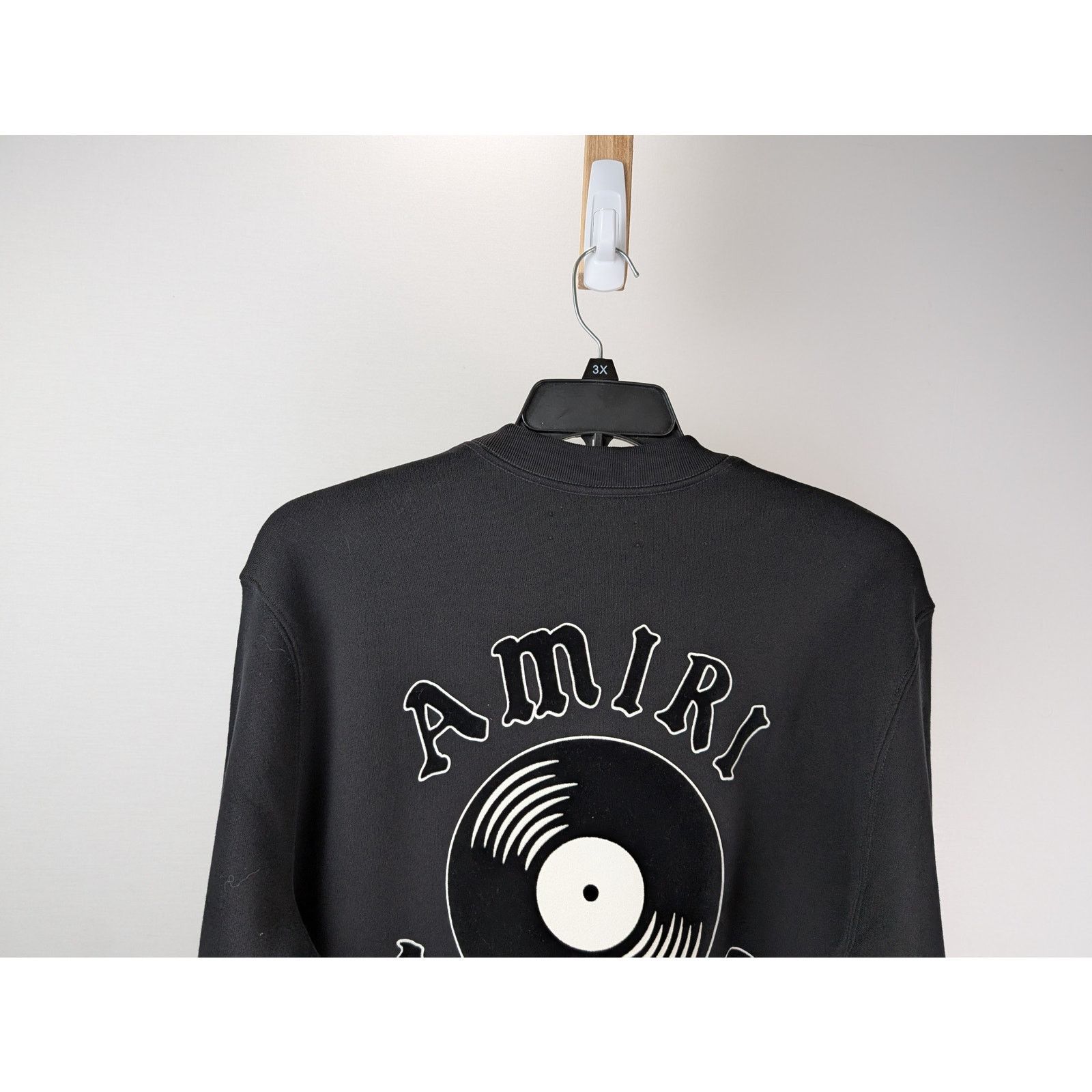 Amiri o1rshd1 Amiri Preemo Record Crewneck Sweatshirt in Black Size US M / EU 48-50 / 2 - 8 Thumbnail