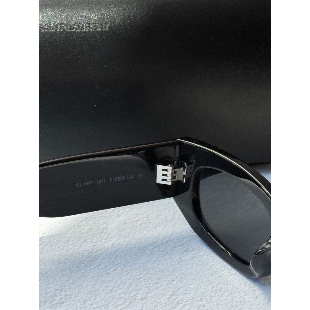 Saint Laurent Paris NEW Saint Laurent SL697 Unisex Sunglasses in Black Size ONE SIZE - 7 Thumbnail