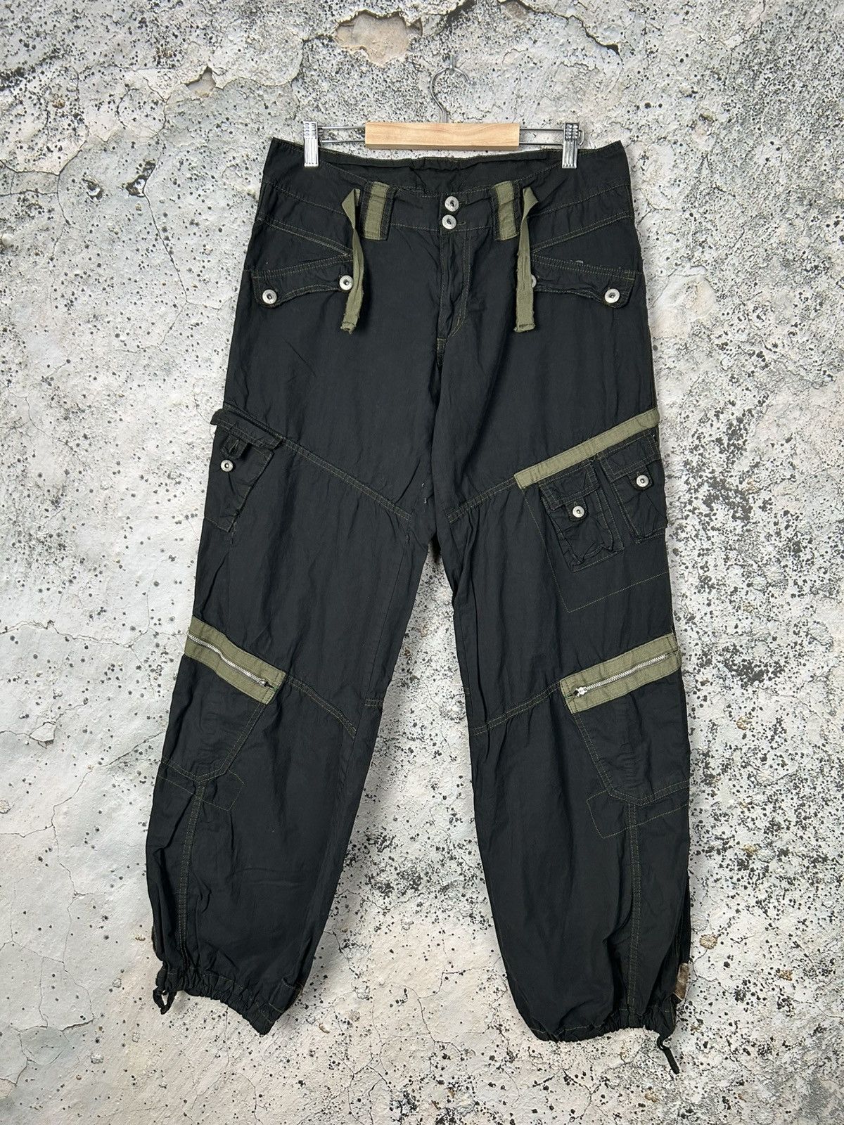 Other Vintage Cargo Gorpcore Pants Avantgarde Streetwear 90s Y2K Size US 32 / EU 48 - 1 Thumbnail