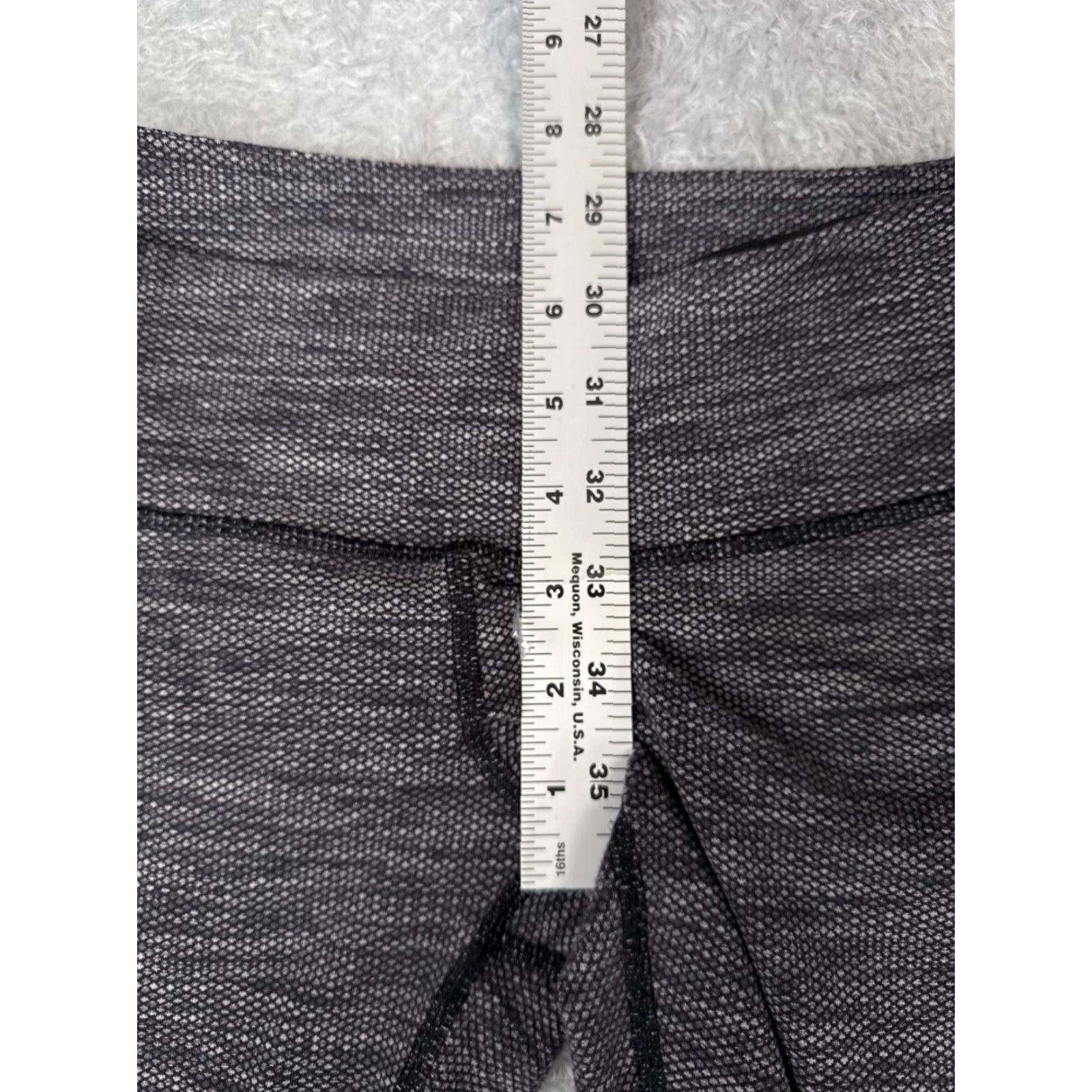 Lululemon Lululemon Pants Women 6 Gray Wunder Under Crop III Full-On Luxtreme 21" Cropped Yoga Athletic Straight Inseam 21 in Size 28" / US 6 / IT 42 - 7 Thumbnail