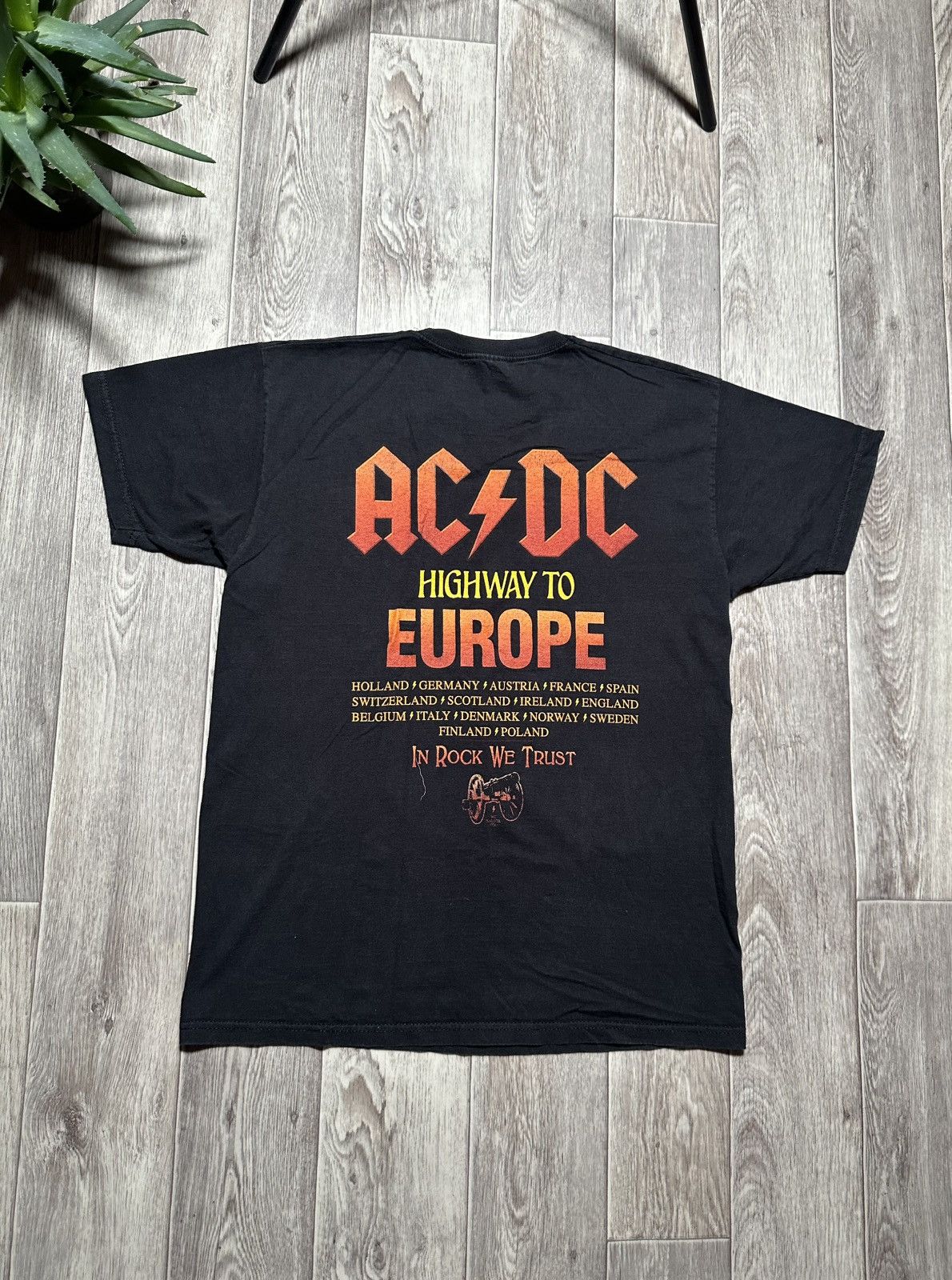 AC/DC AC/DC 2015 Rock Band Tour Rock or Bust T-Shirt Size US M / EU 48-50 / 2 - 4 Thumbnail