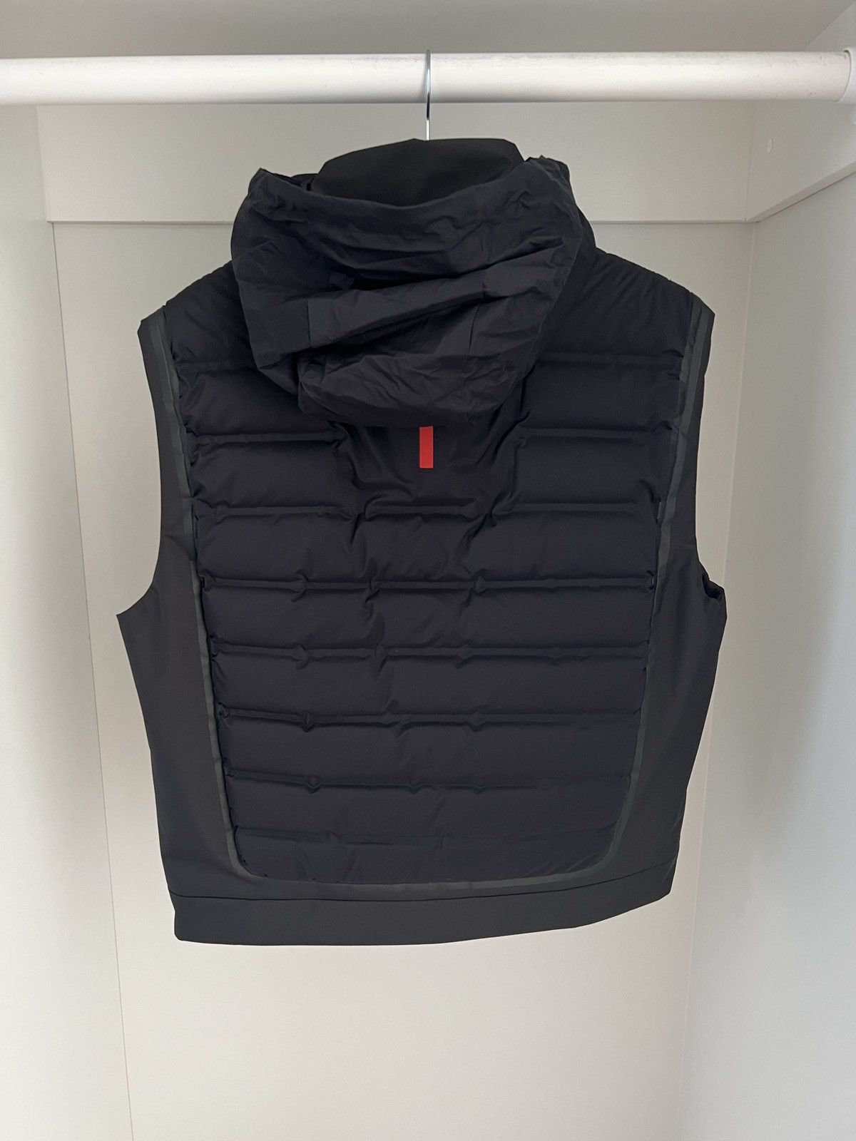 Prada 🔥🔥 2400$ Prada Black Extreme-Tex Down Vest Size US L / EU 52-54 / 3 - 4 Thumbnail