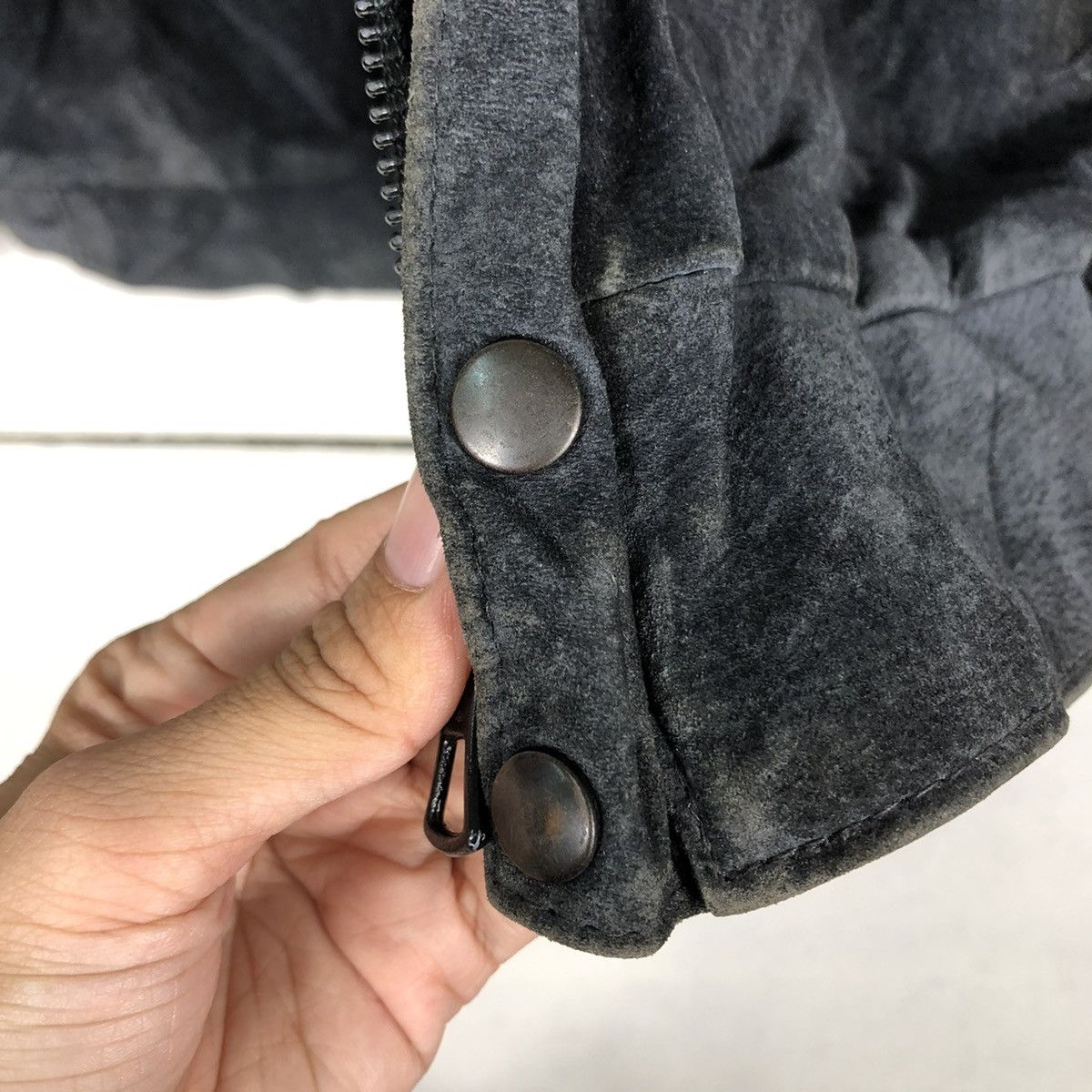 Genuine Leather Vintage Pig Skin Genuine Leather Jacket England Issey Miyake Size US L / EU 52-54 / 3 - 16 Thumbnail