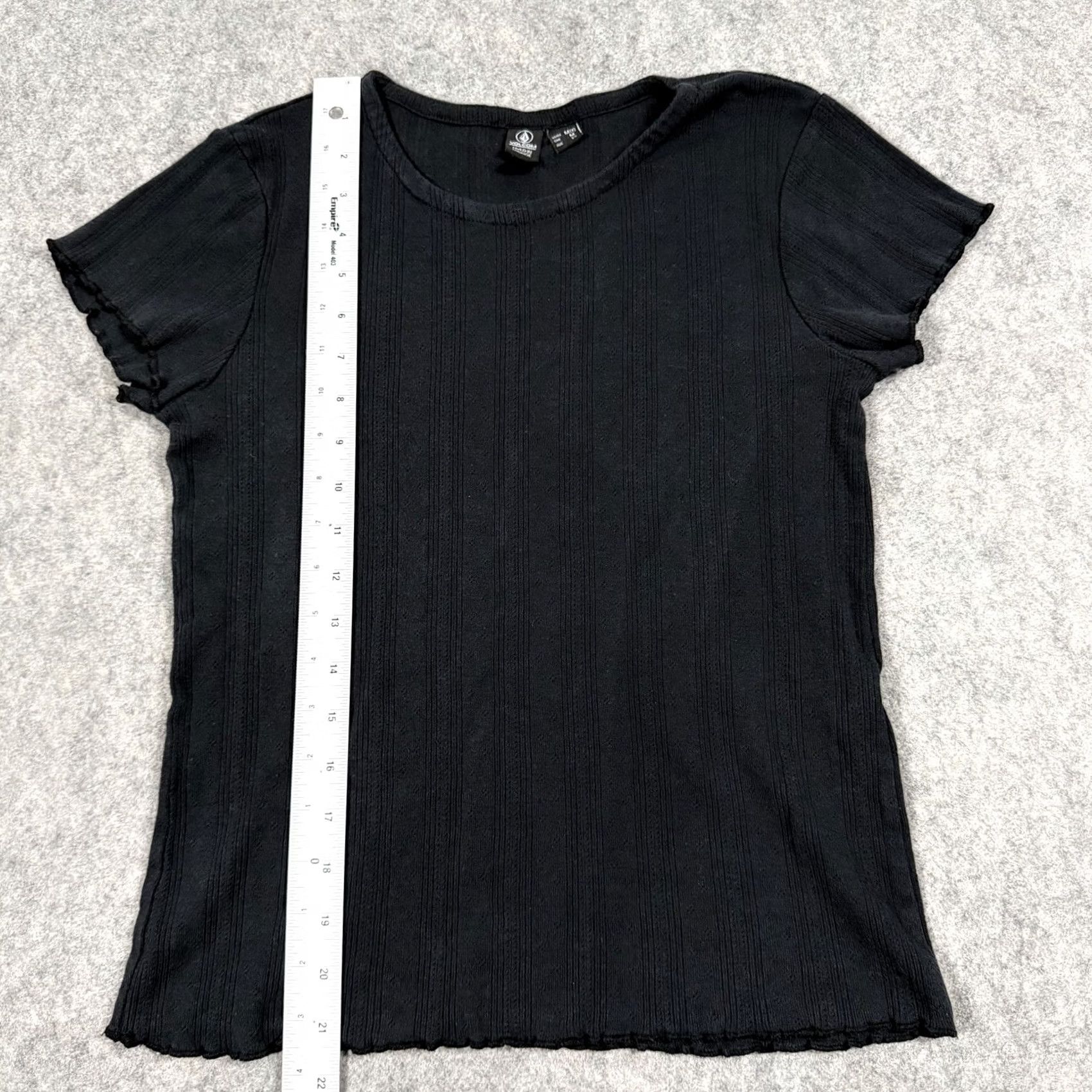 Volcom Volcom T-Shirt Short Sleeve Black Women's Size M 8 Ribbed Edges 100% Cotton Casual Shirt Modern 90s Style Women Size M / US 6-8 / IT 42-44 - 4 Thumbnail