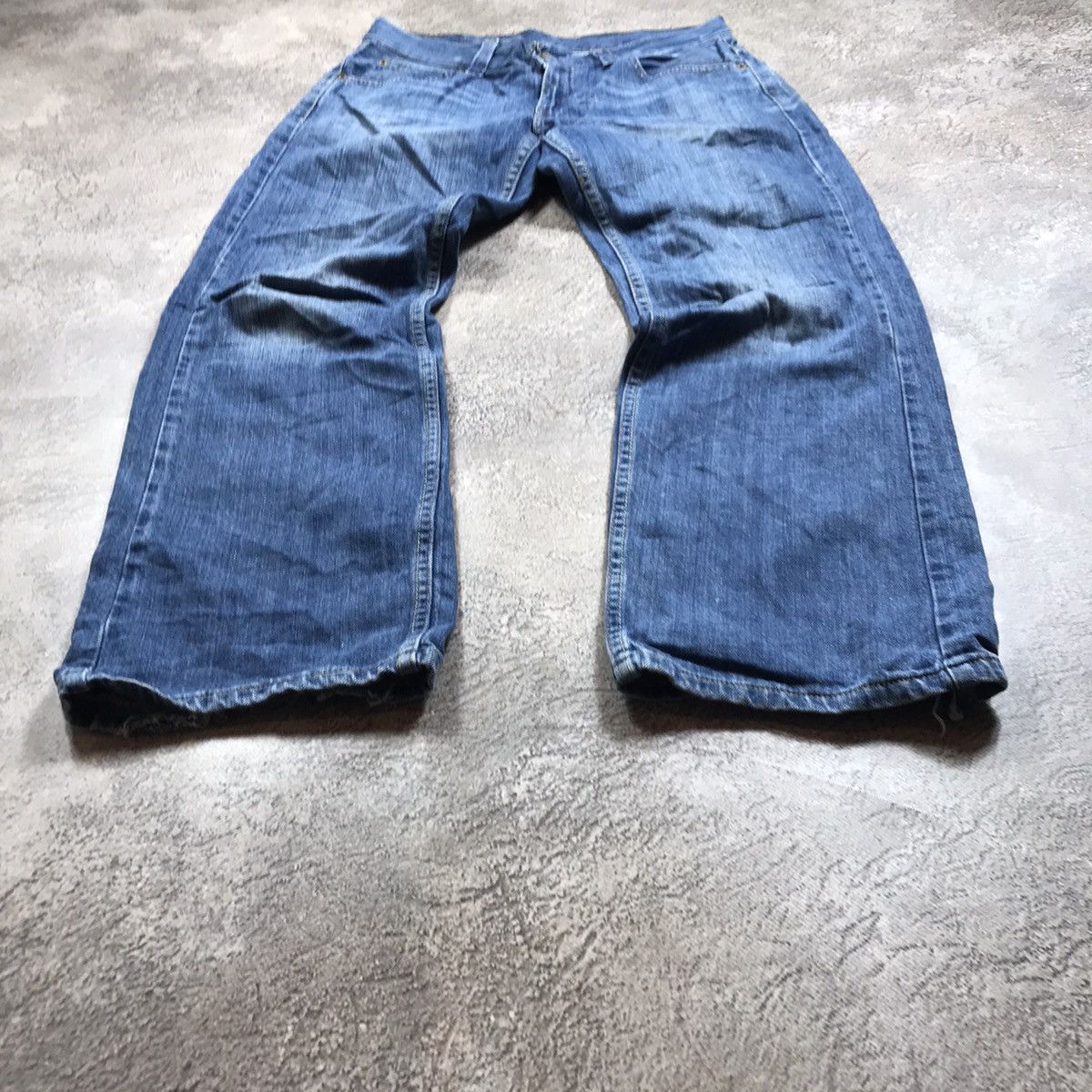 Vintage Vintage 90s Levis Distressed Baggy Jeans Grunge Thrashed 29 Size US 29 - 1 Thumbnail