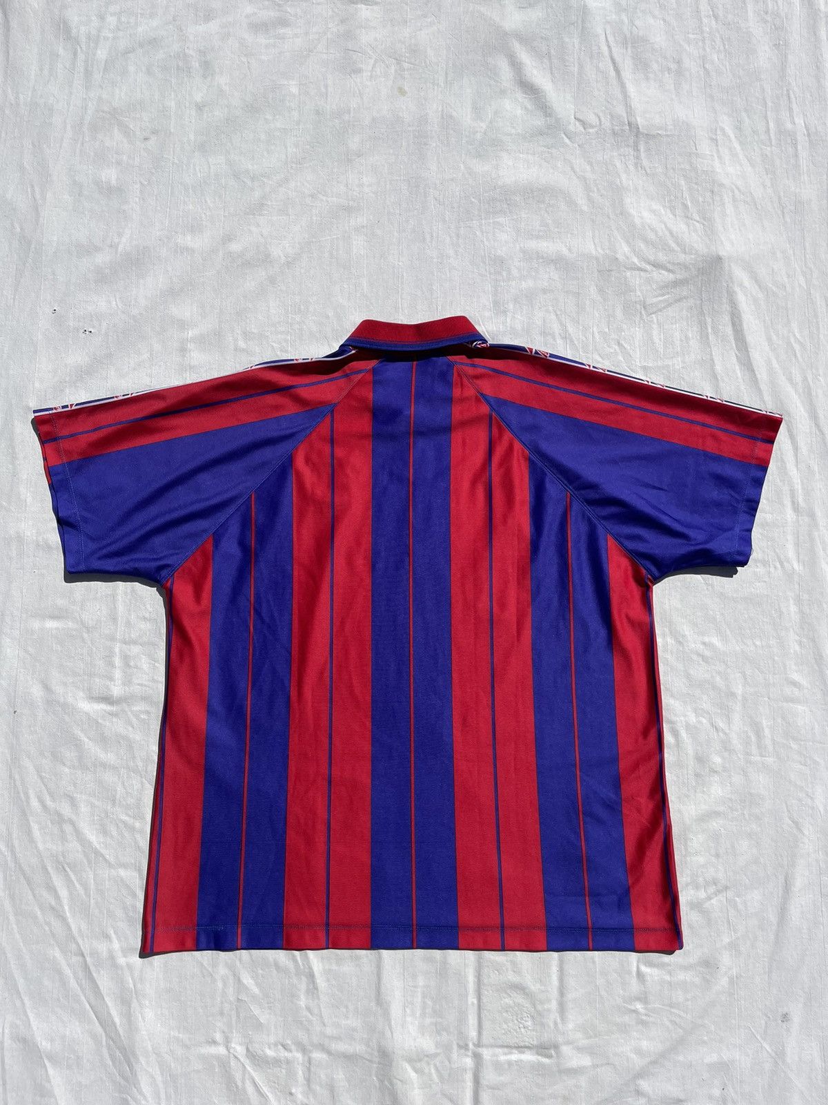 Vintage Vintage F.C.Barca T-Shirt Size US XXL / EU 58 / 5 - 5 Thumbnail