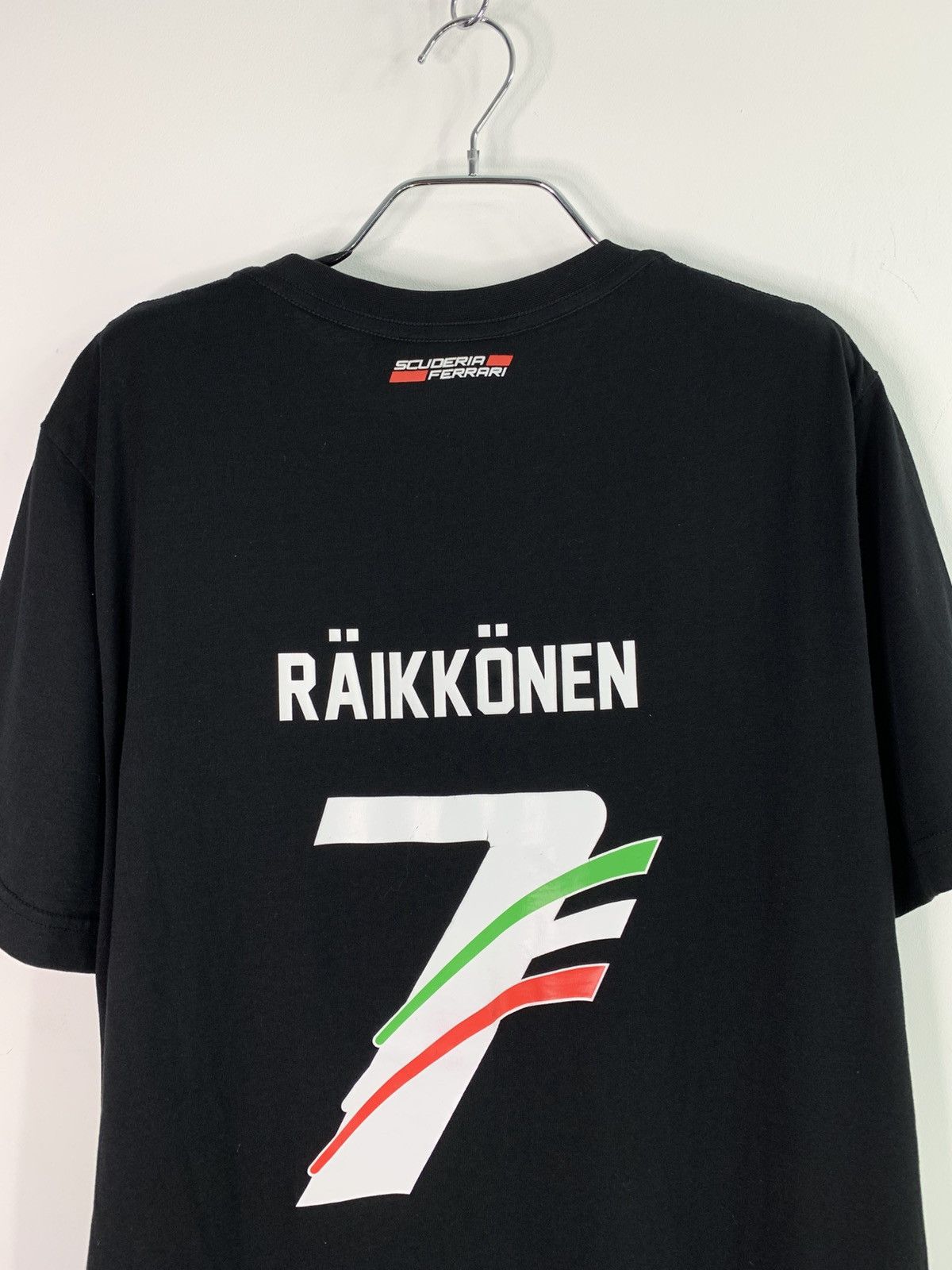 Ferrari × Formula 1 Ferrari F1 oficial merchandise Raikkonen T-Shirt XL Size Size US L / EU 52-54 / 3 - 4 Thumbnail