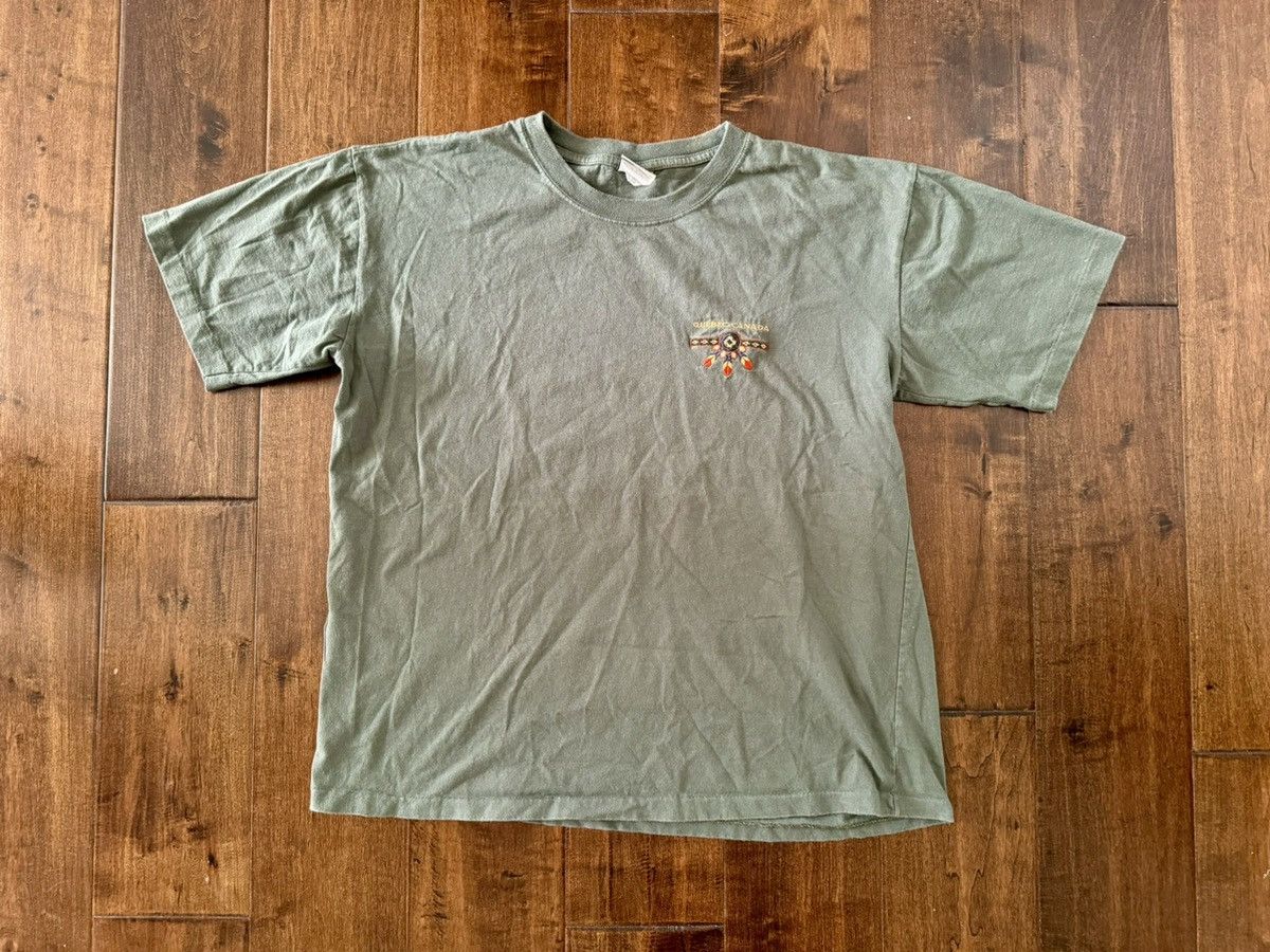 ATTRACTIONS × Vintage Attraction Tag Quebec Canada Vintage Olive Green T-Shirt Size US XL / EU 56 / 4 - 2 Thumbnail