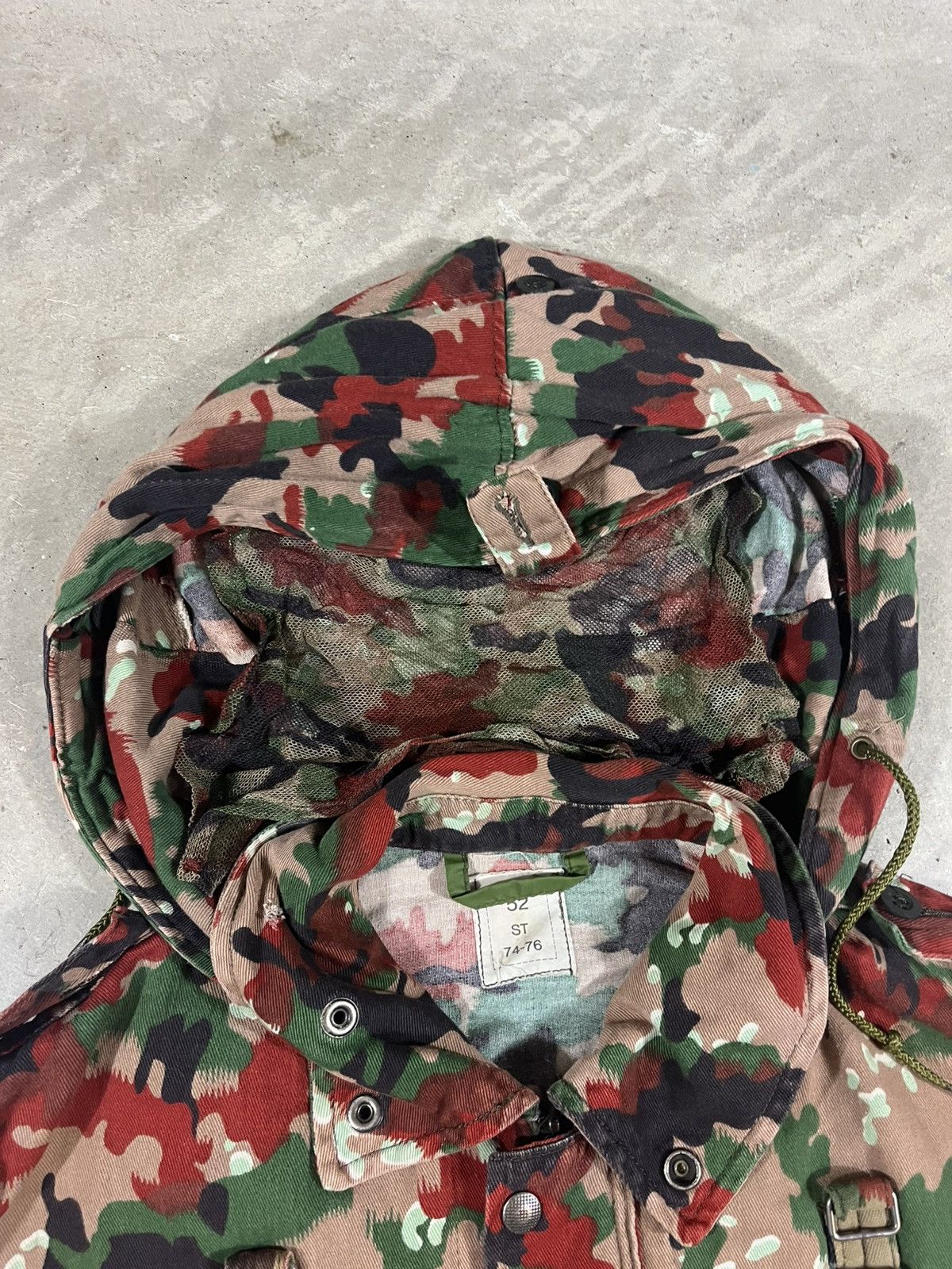 Vintage Vintage Swiss M70 Alpenflage Camo Cargo Jacket Size US M / EU 48-50 / 2 - 6 Thumbnail