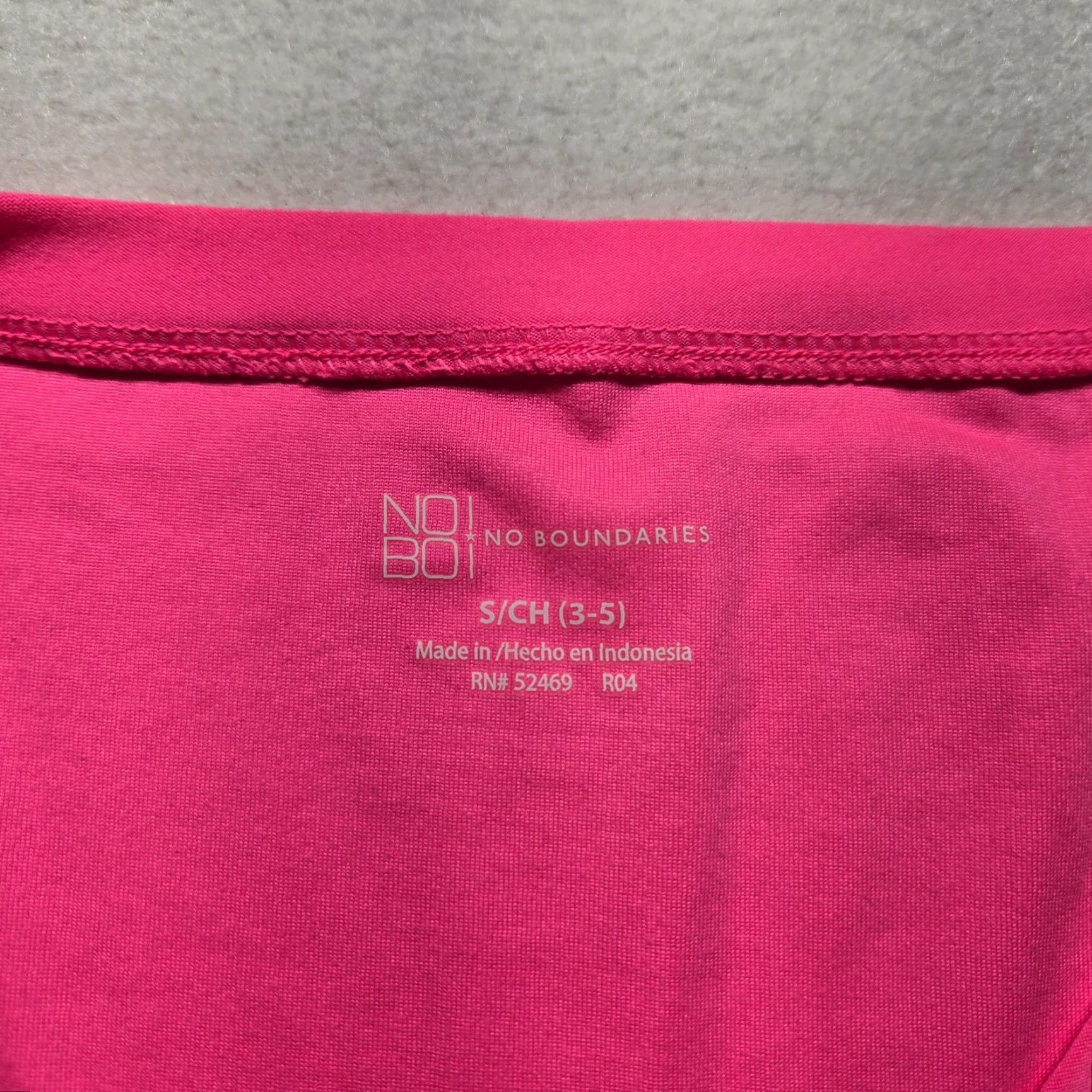 Vintage No Boundaries S 4/6 Soft Pink VNeck Short Sleeve Athletic Top Stretch Activewear Size S / US 4 / IT 40 - 2 Thumbnail
