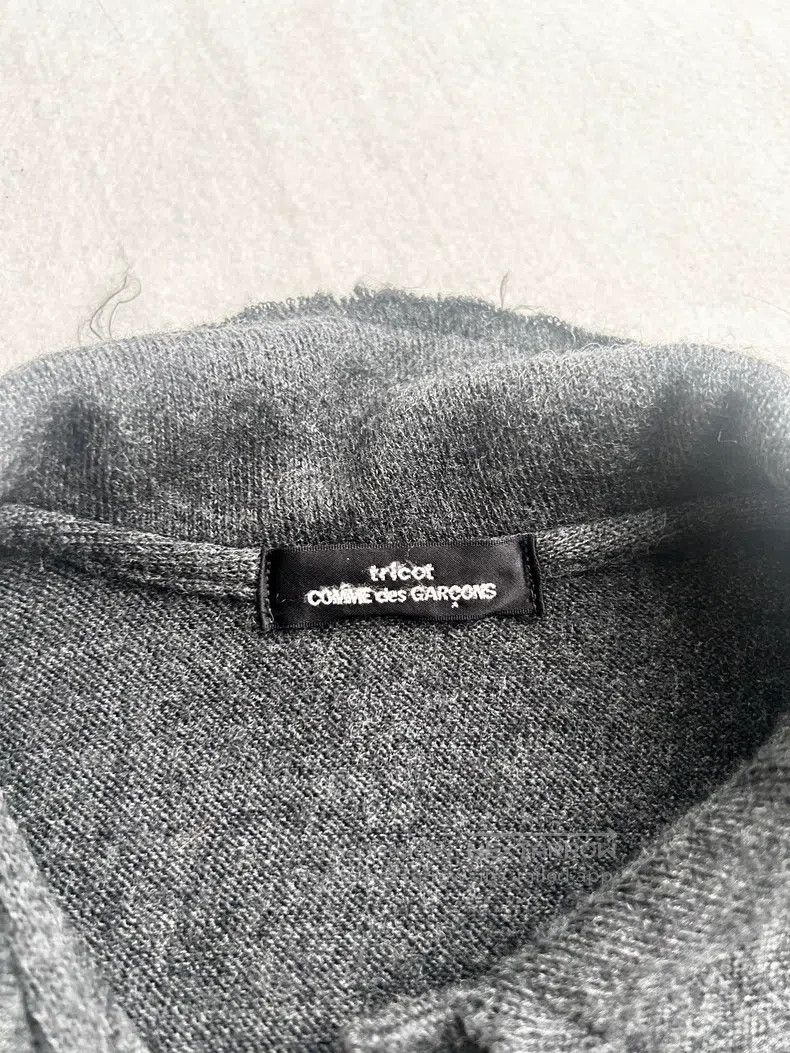 Comme des Garcons Comme Des Garcons Patched wool knit cardigan Size S / US 4 / IT 40 - 4 Thumbnail