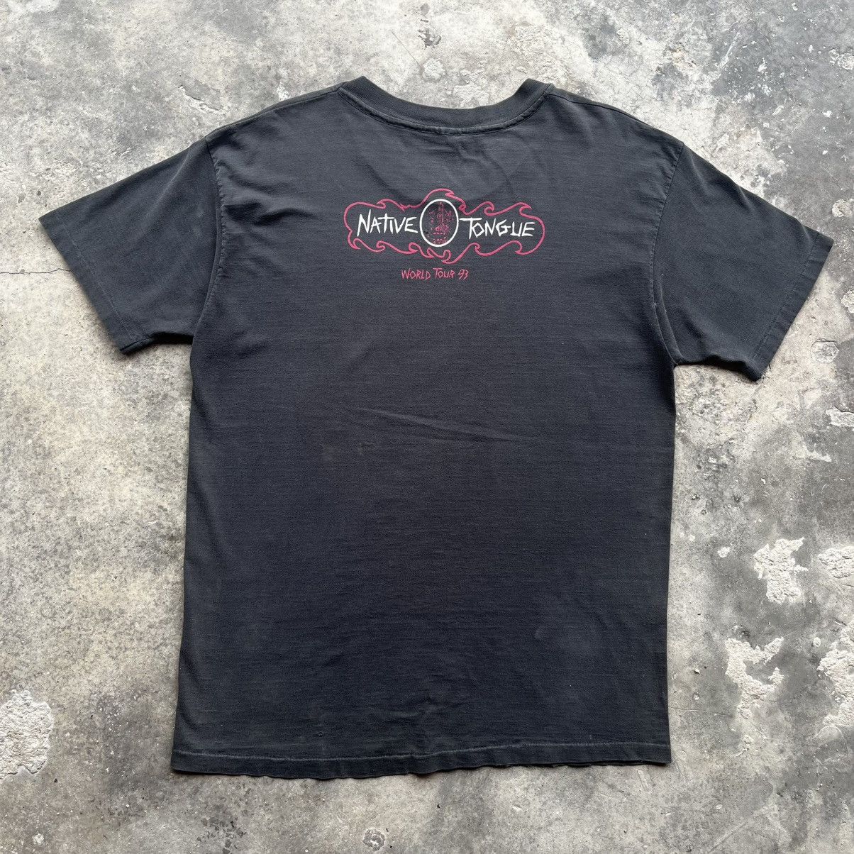 Band Tees SUNFADED Poison Vintage tee World tour 90s Size US S / EU 44-46 / 1 - 2 Thumbnail