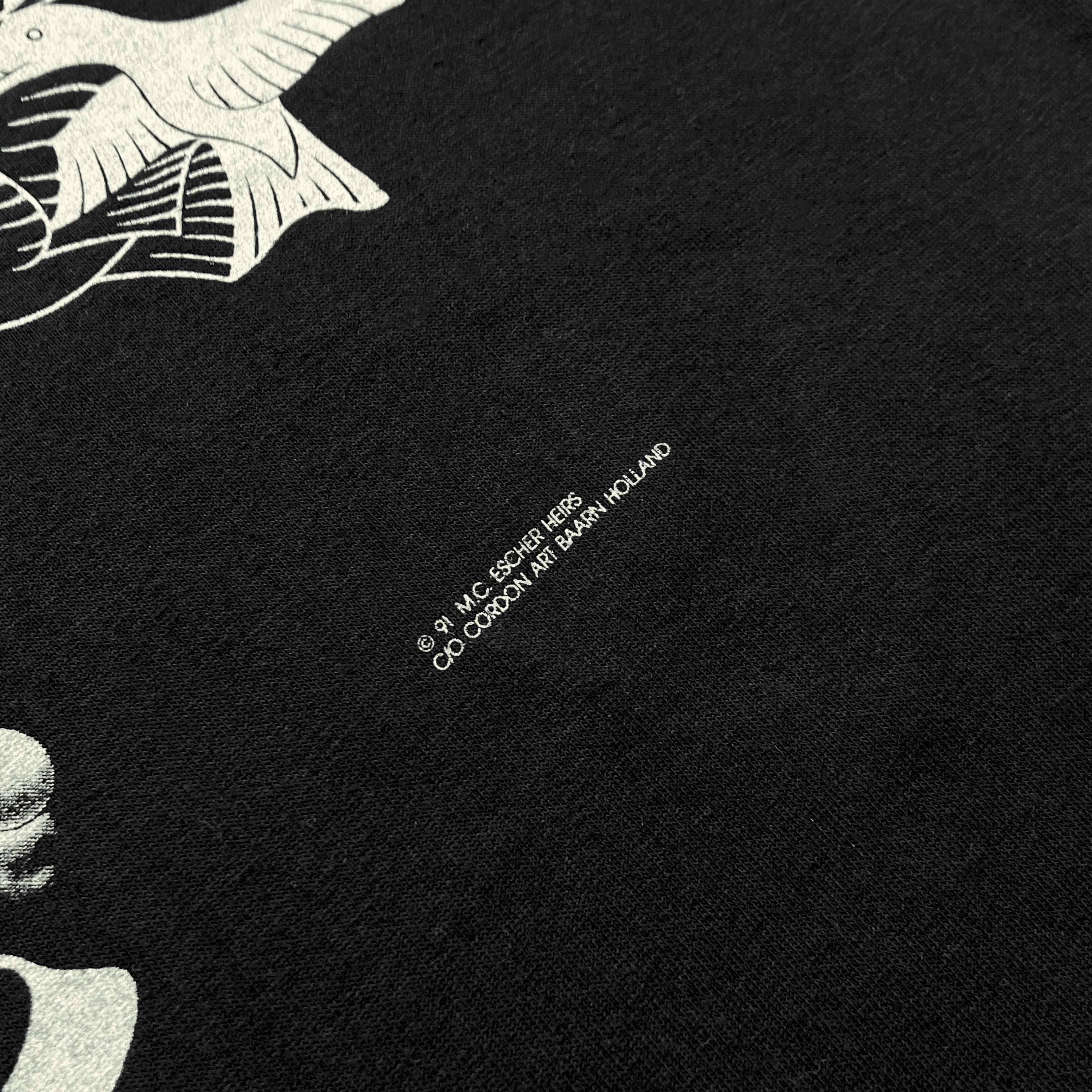 Vintage Vintage 1991 M.C. Escher Collage Long Sleeve T-Shirt Size US XL / EU 56 / 4 - 3 Thumbnail
