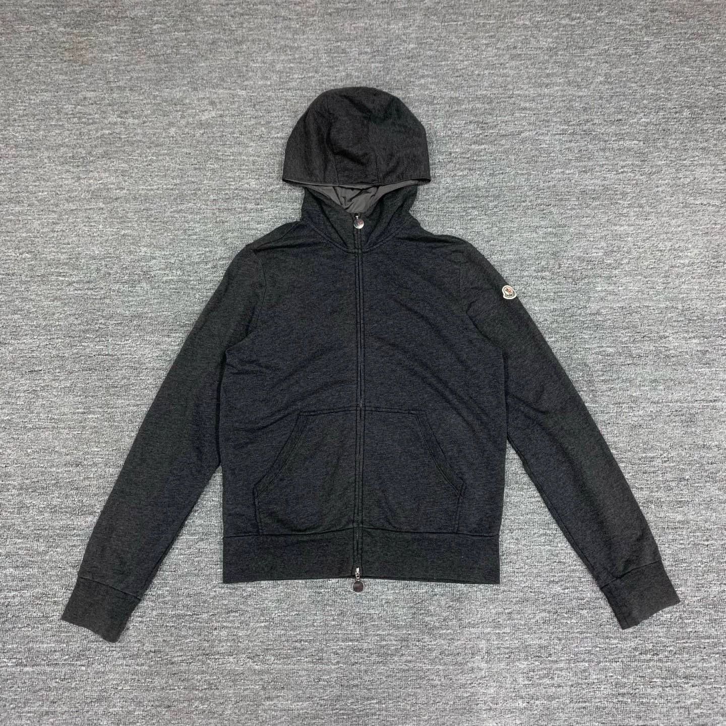 Moncler gray zip-up jacket with hood Size US M / EU 48-50 / 2 - 1 Thumbnail