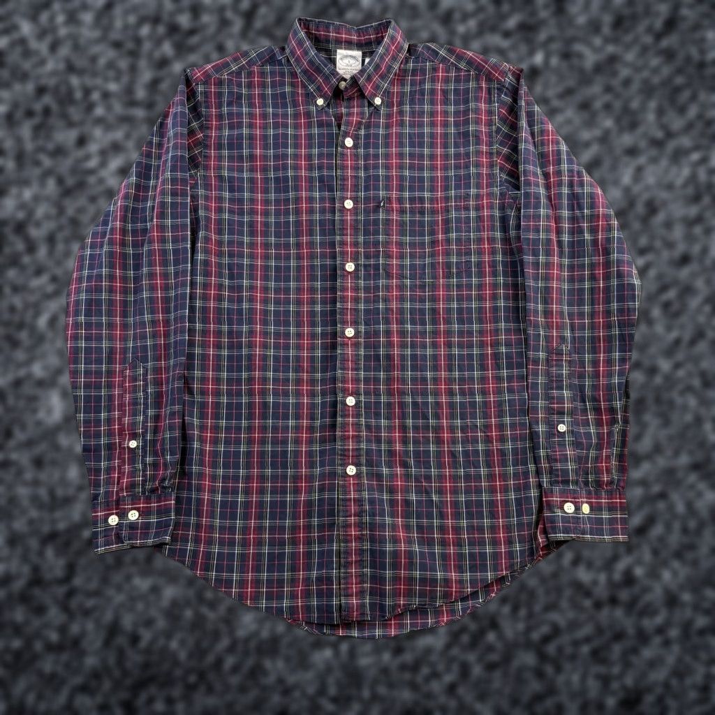 Brooks Brothers Brooks Brothers 346 Shirt Mens Small Red Navy Plaid Slim Fit Button Down Adult Size US S / EU 44-46 / 1 - 1 Thumbnail