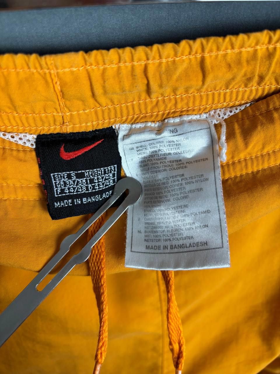 Nike Nike Sports Shorts Size S Vintage Size US 30 / EU 46 - 4 Thumbnail