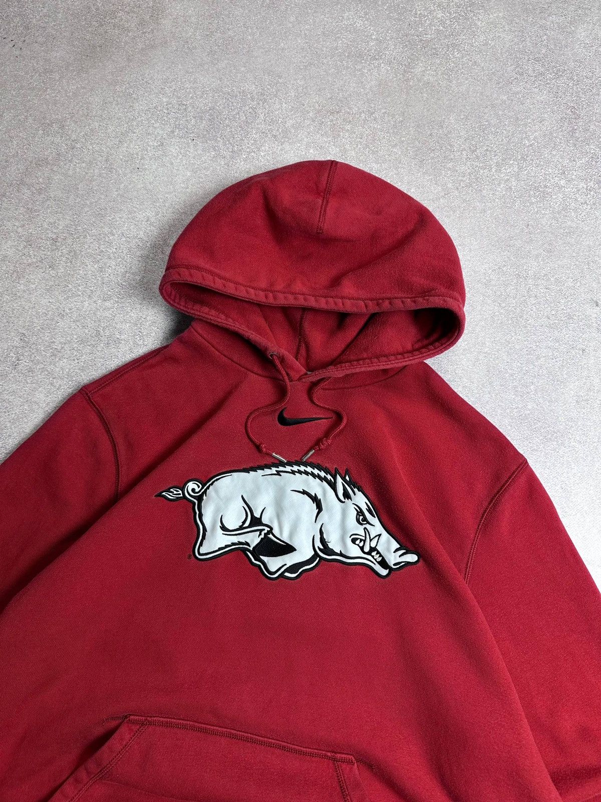 Nike Vintage Nike Arkansas Razorbacks Boxy Hoodie XL Size US XL / EU 56 / 4 - 2 Thumbnail
